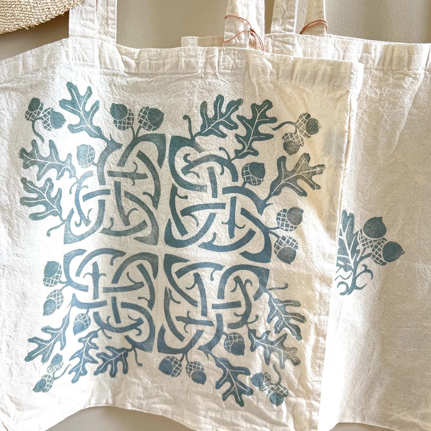 Celtic Knot | Lichen