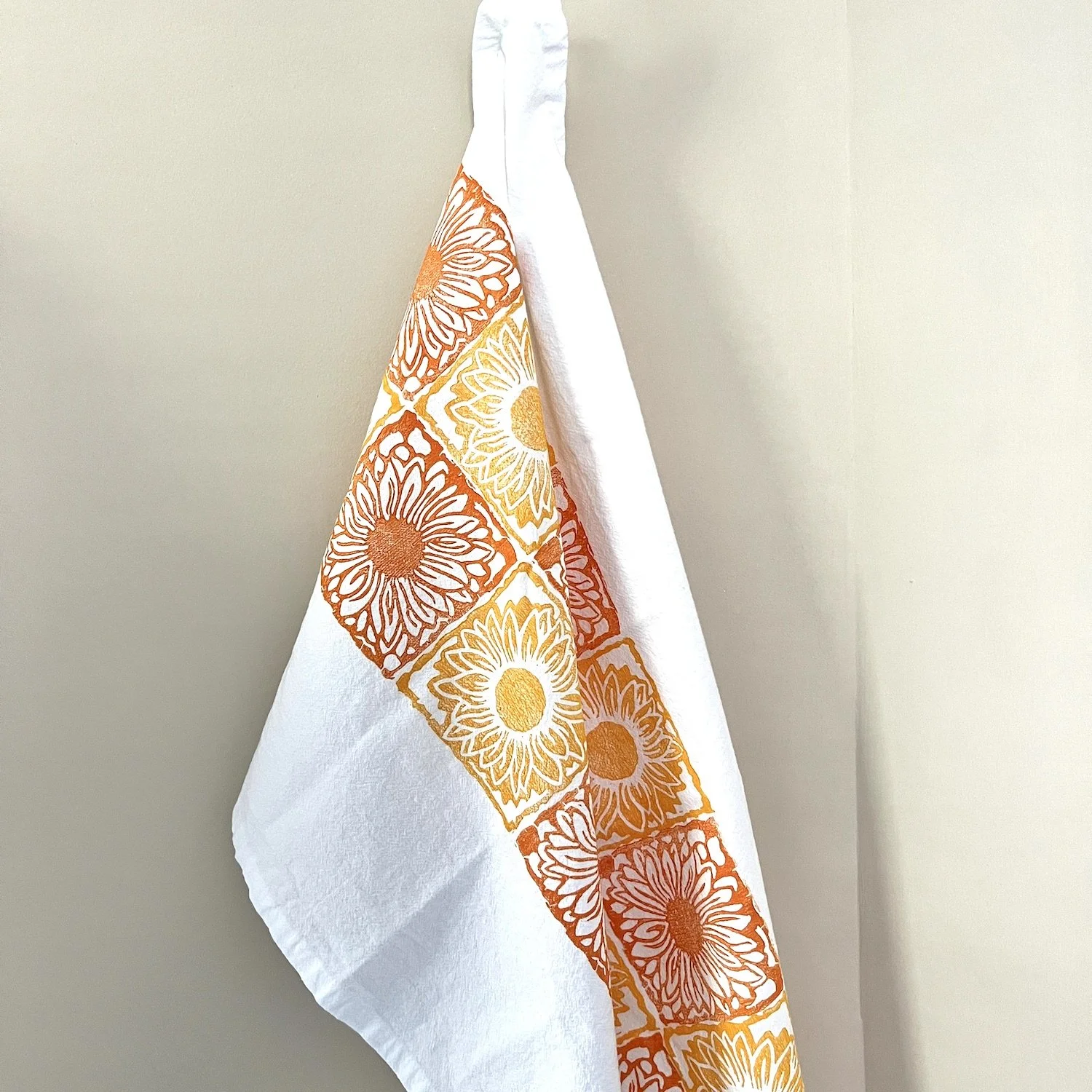 sunflower design on cotton tea towel