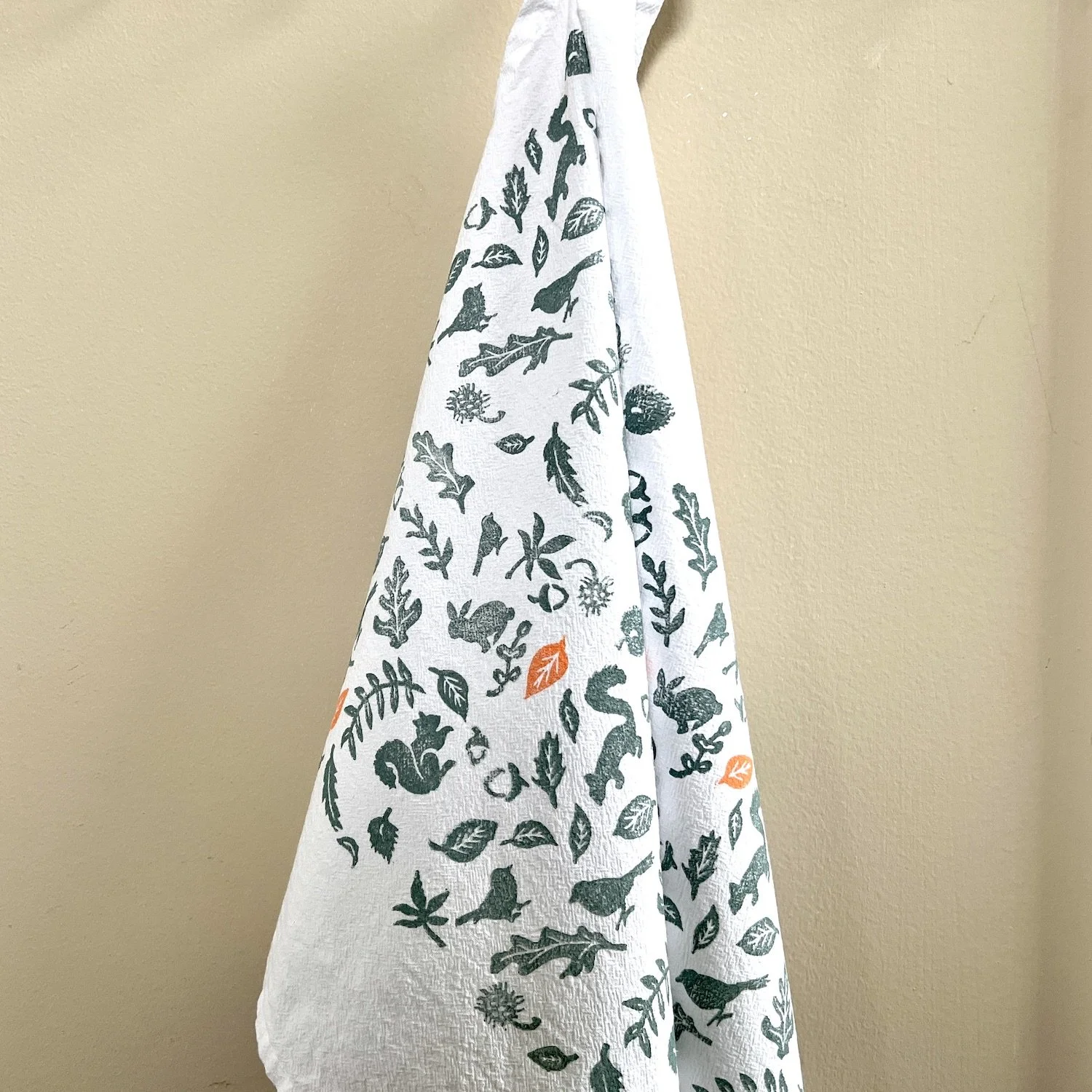 backyard life design on cotton tea towel