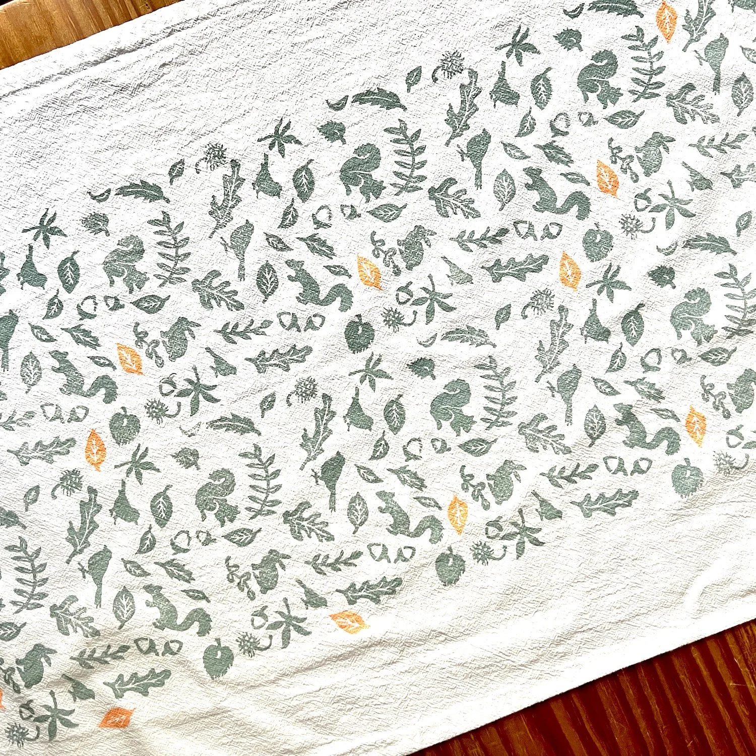 backyard life design on cotton tea towel