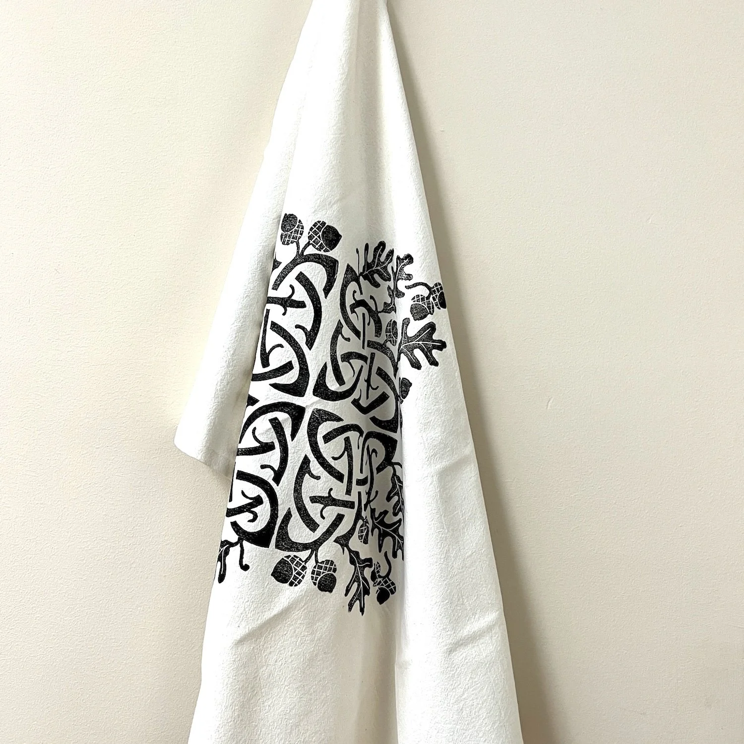 towel-celtic-knot-charcoal-1.jpg
