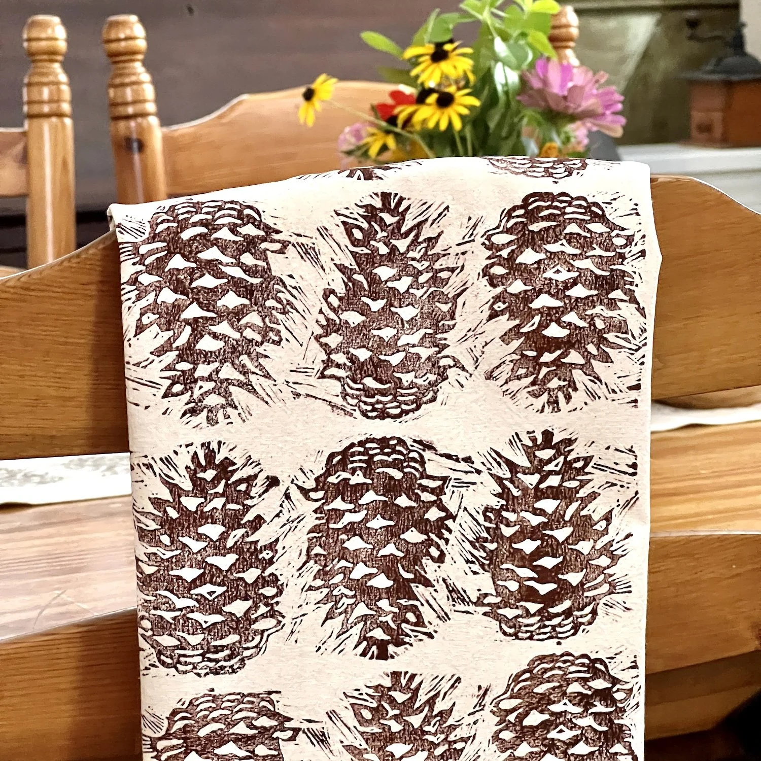 towel-3pinecones-small-3.jpg