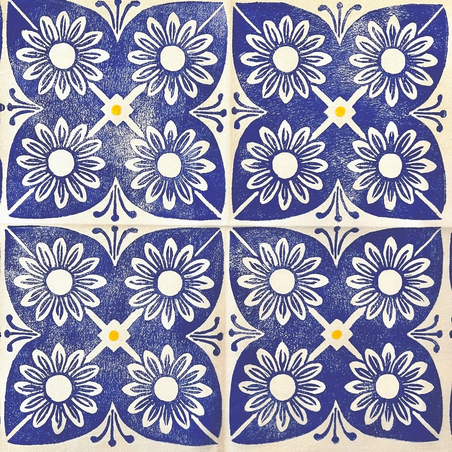 towel-daisy-indigo-5.jpg