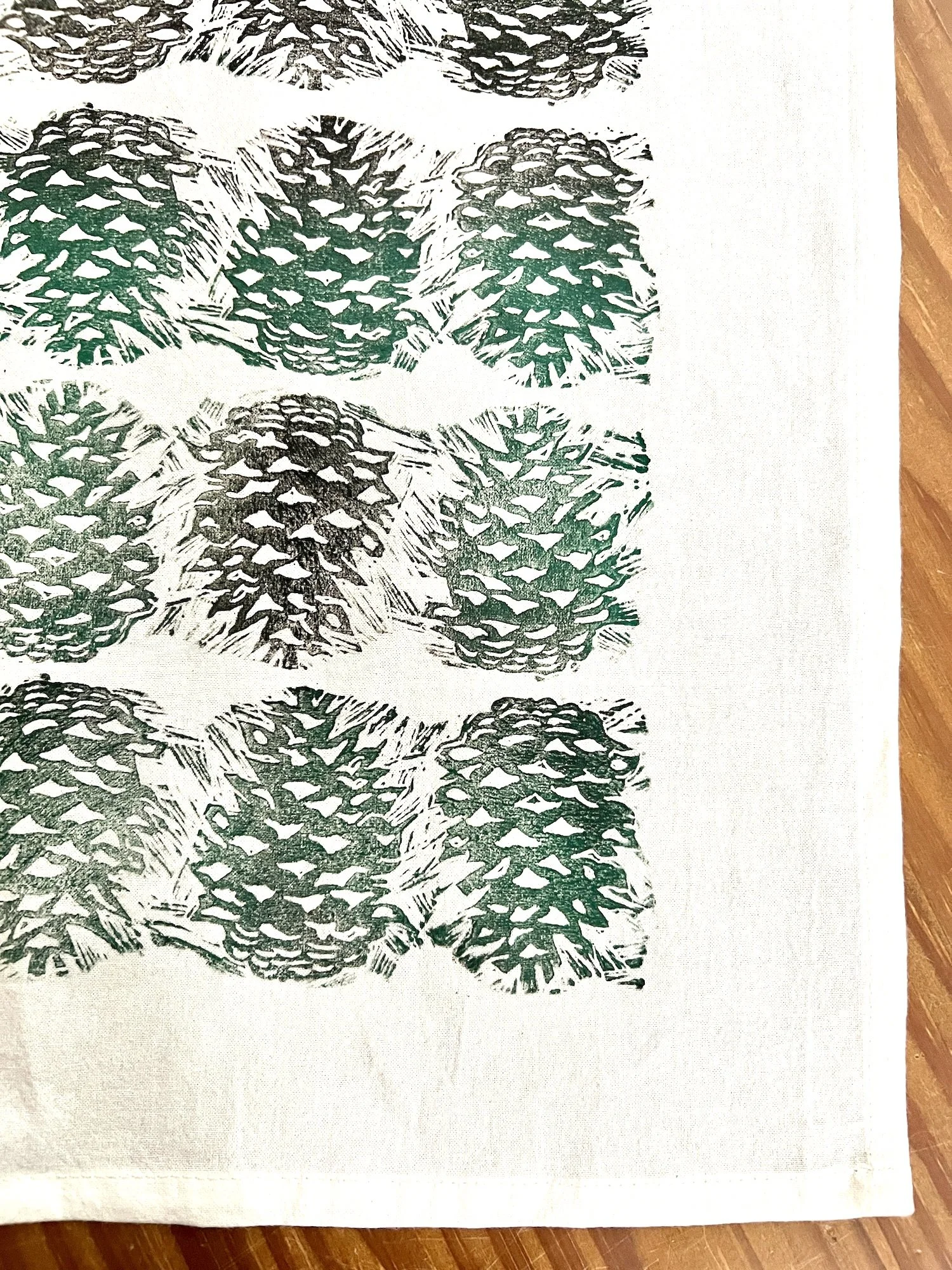 towel-pinecones-small-9.jpeg