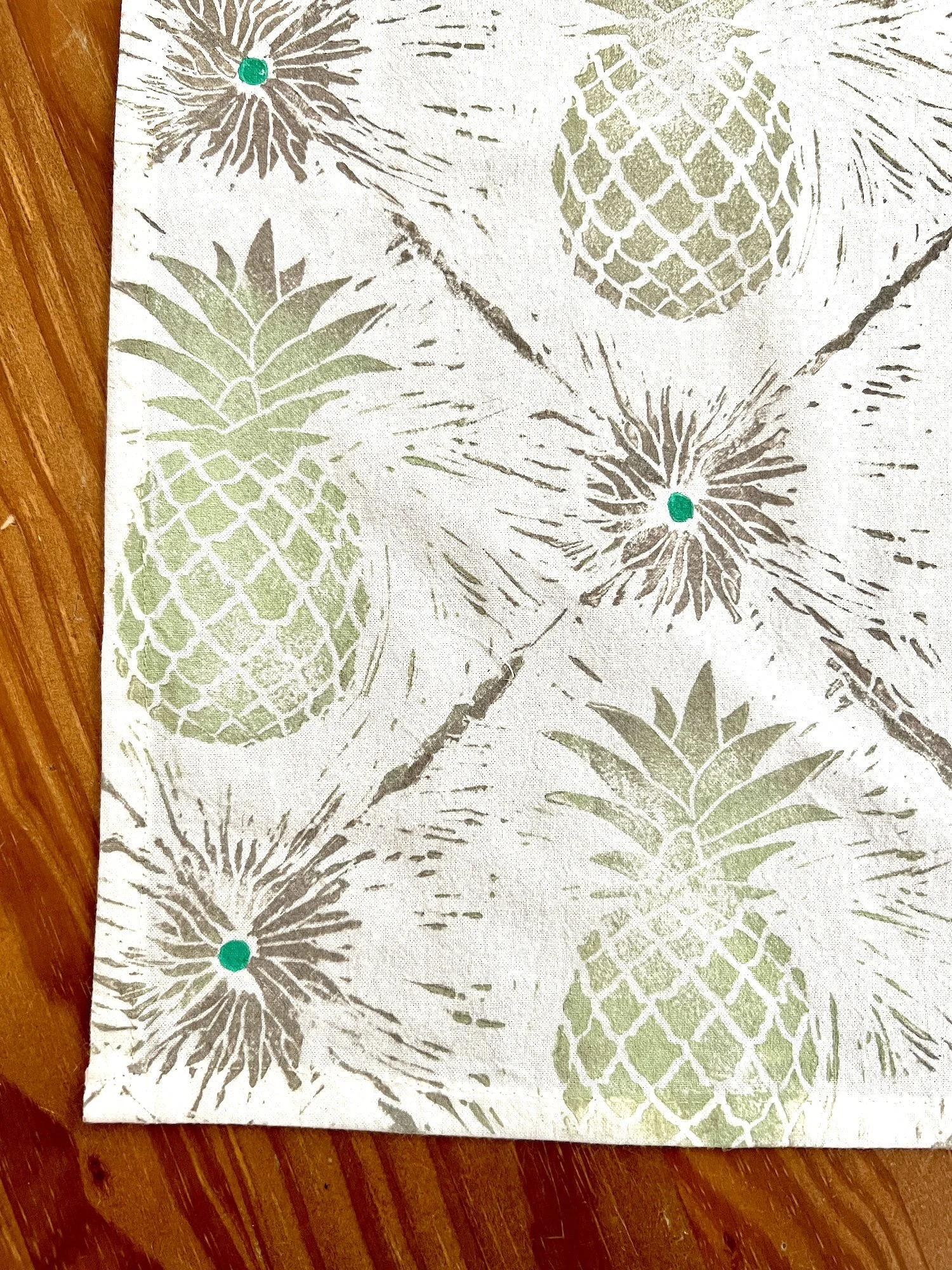 towel-pineapple-9.jpeg