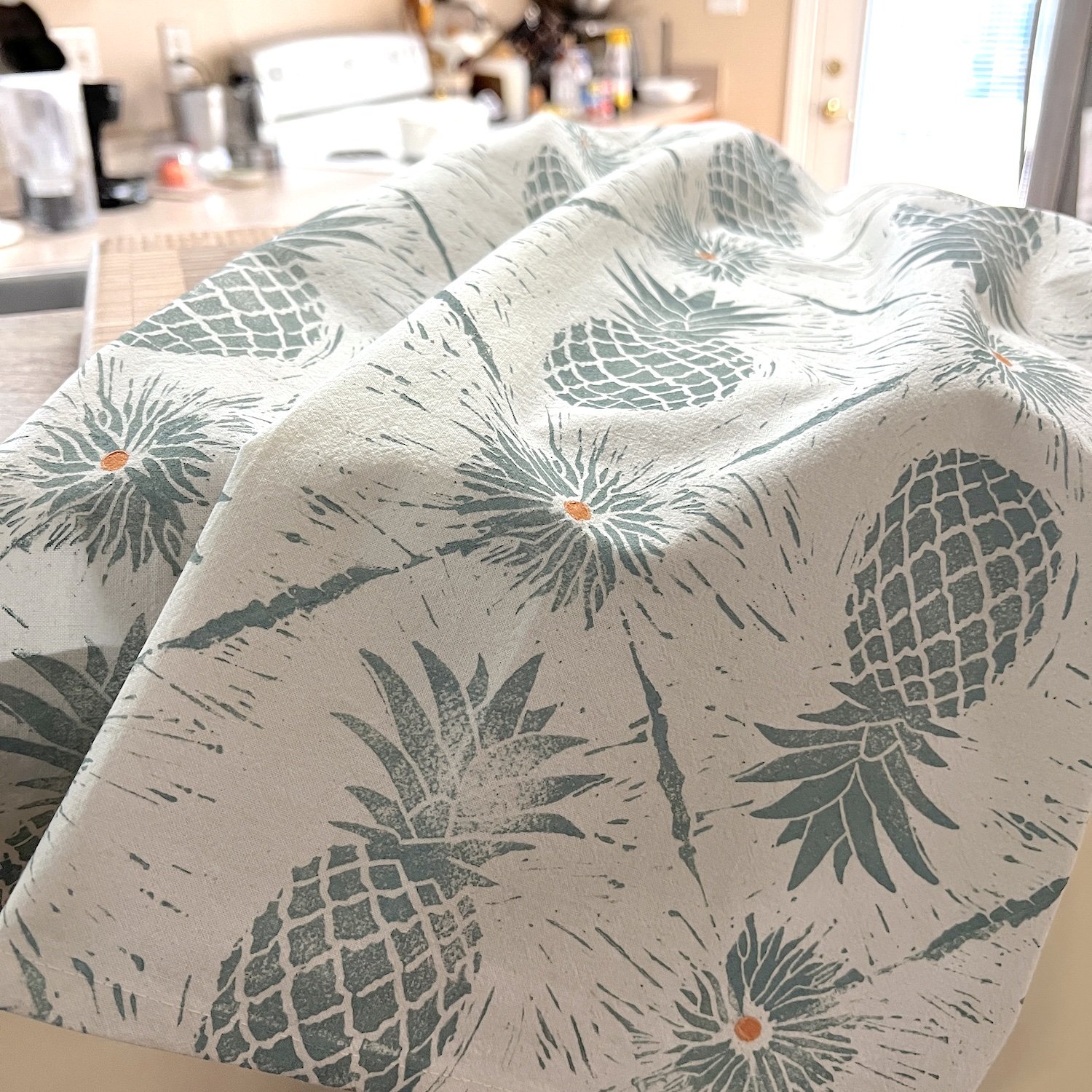 towel-pineapple-3.jpg