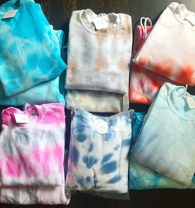 sets!!!! A few left on the website! restocking more small and medium pants this week🥰