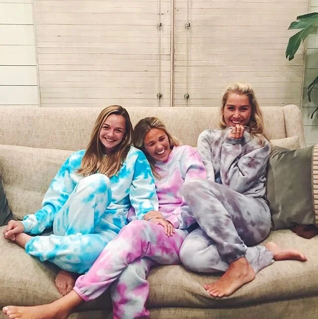 CLOSED GIVEAWAY&bull;&bull;&bull; May 1st is my 2 year anniversary since starting LexT&rsquo;s so to thank all of you I am giving away a set of your choice from the new cotton candy collection! 💕How to enter:
&bull;follow @lextees
&bull;like this ph