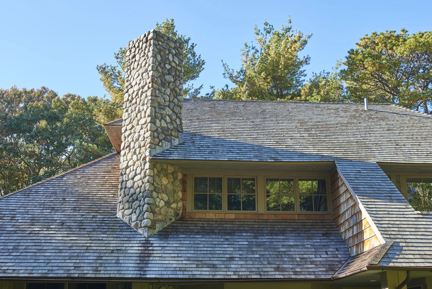  Exterior of Hamptons home designed by residential architect Ernest Schieferstein 
