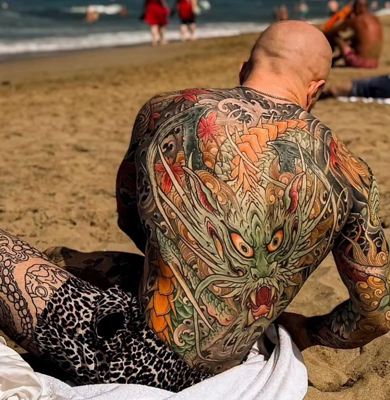 Epic @johansvahntattooing dragon back piece in the wild!

Done using @lotusneedles

The highest quality Japanese surgical grade 316L steel 
99.5% perfection rate
By tattooers, for tattooers 

www.lotusneedles.com

🪷CARTRIDGES AVAILABLE NOW, link in 