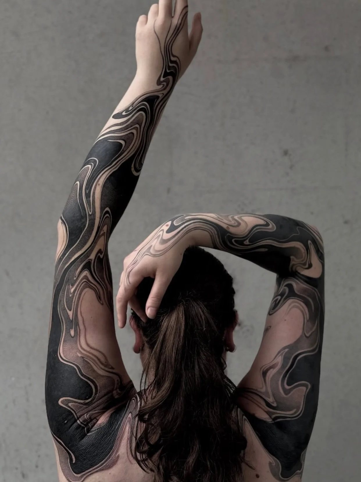 Beautiful suminagsahi sleeve by @___p_e_s_t_e___ 

Done using @lotusneedles

The highest quality Japanese surgical grade 316L steel 
99.5% perfection rate
By tattooers, for tattooers 

www.lotusneedles.com

🪷CARTRIDGES AVAILABLE NOW, link in bio 🪷
