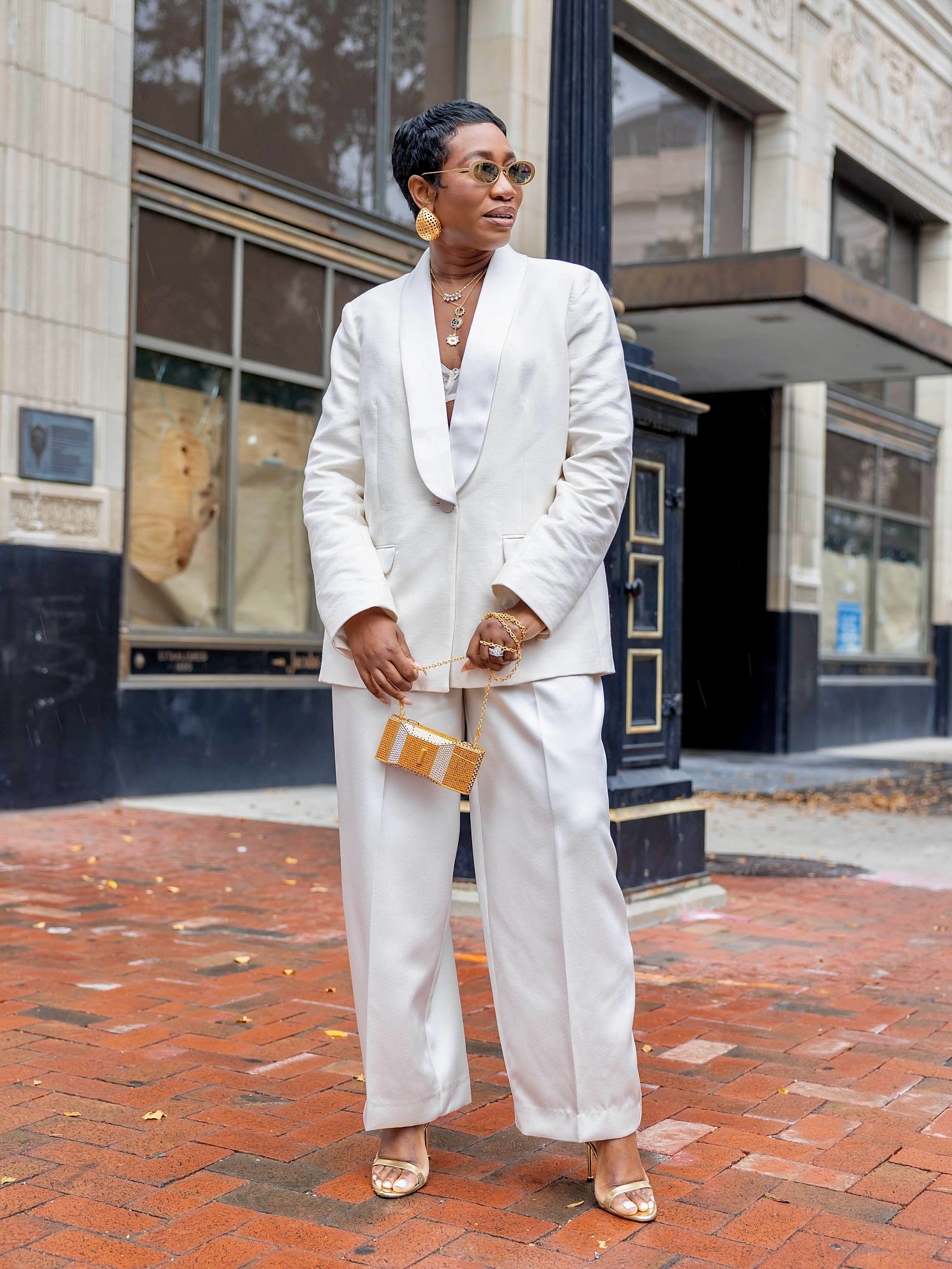 Me and a suit are locked in for life🤝🏾 
Comment SHOP or NEED for links to a similar look and of course let me know if you&rsquo;re a suit gal like myself. 

I pull this suit out every holiday because the satin finish makes it perfect for dressy eve