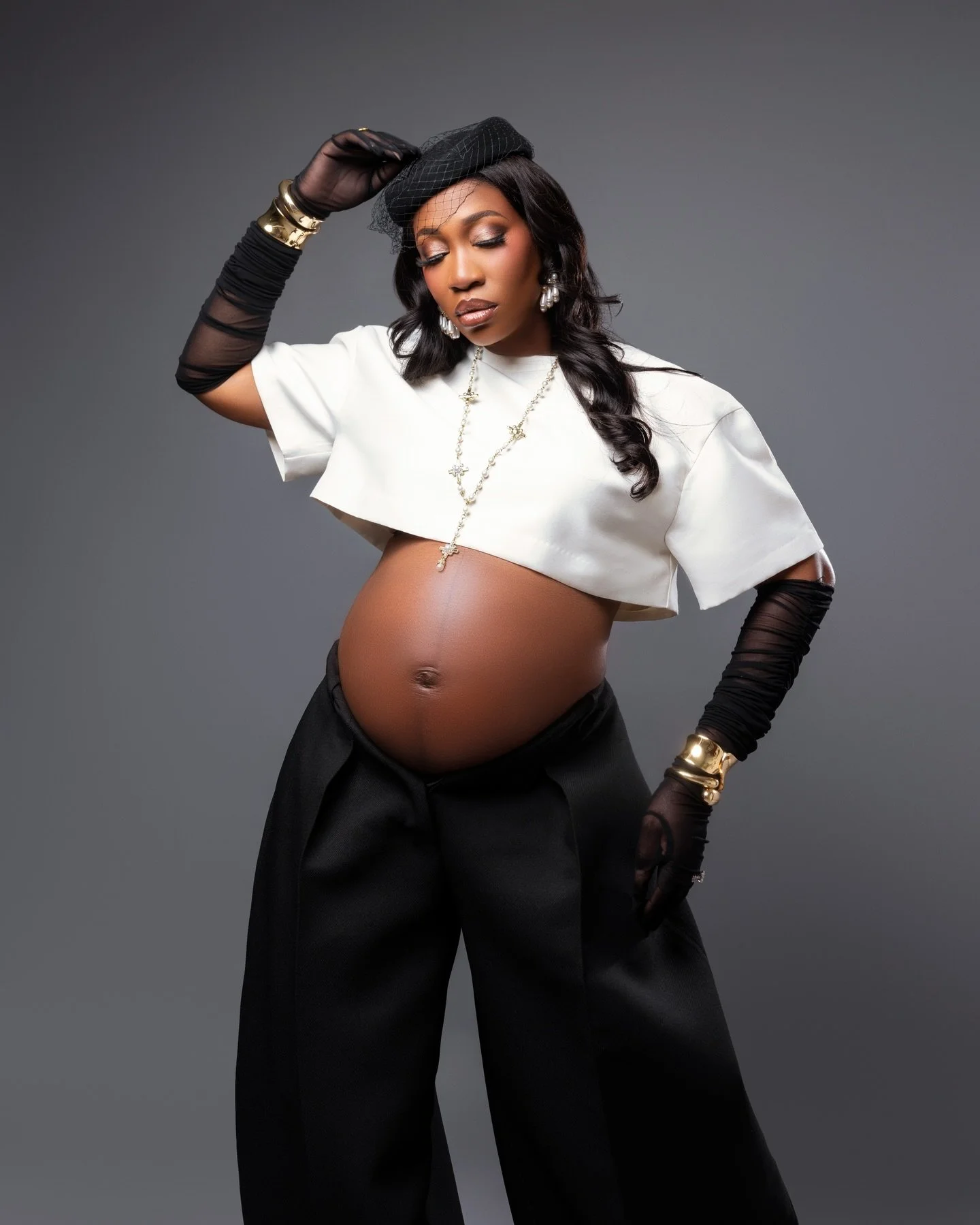 With every kick, every flutter, we anticipate your arrival&hellip; Baby girl, you are already so loved and we can&rsquo;t wait to spoil you rotten🎀🌸💞

📸 | @talilly.photography 
Makeup | @rmichellemua 
Hair | @dimpleszdollys_ 

Kerry&rsquo;s outfi