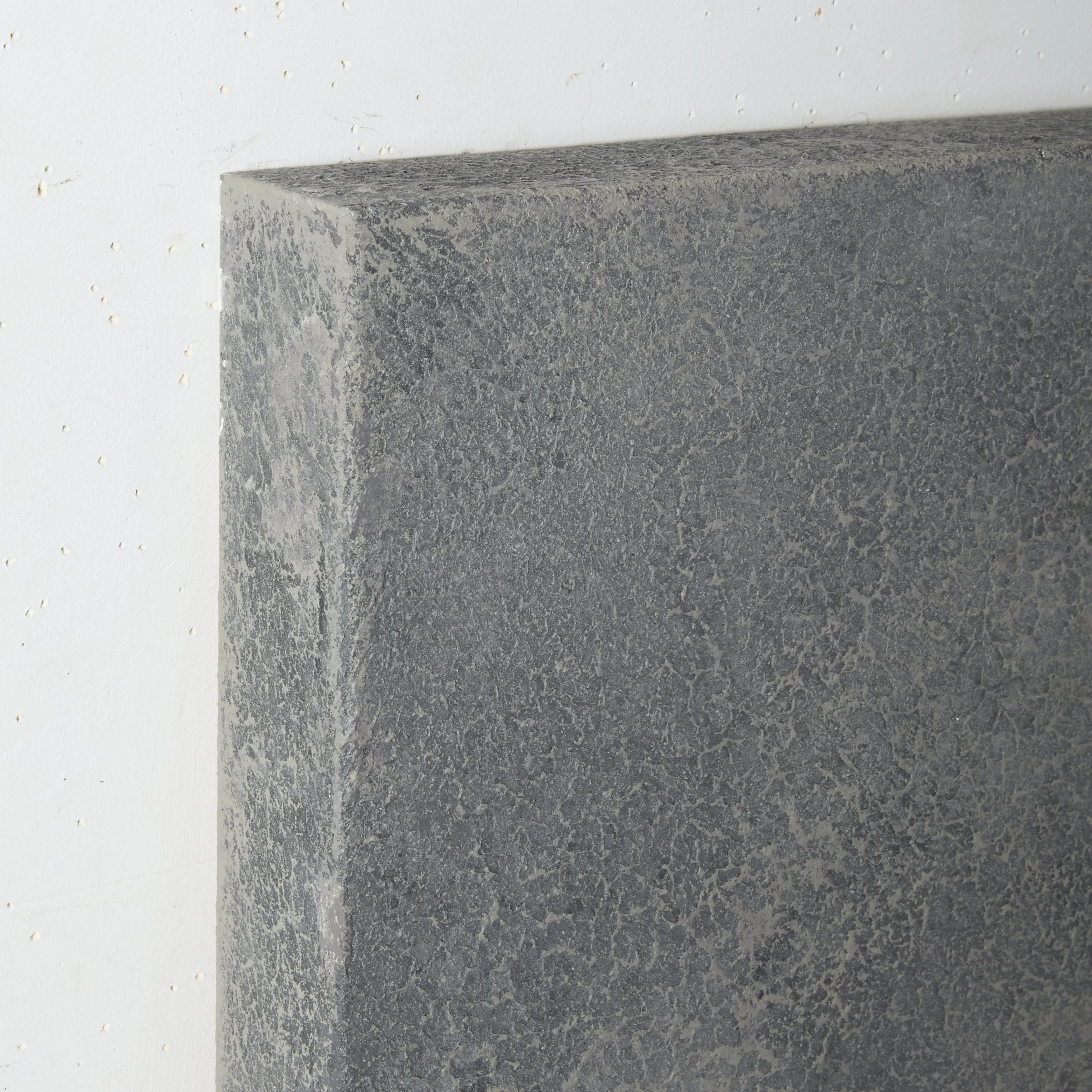 C023_36x48_corner.jpg
