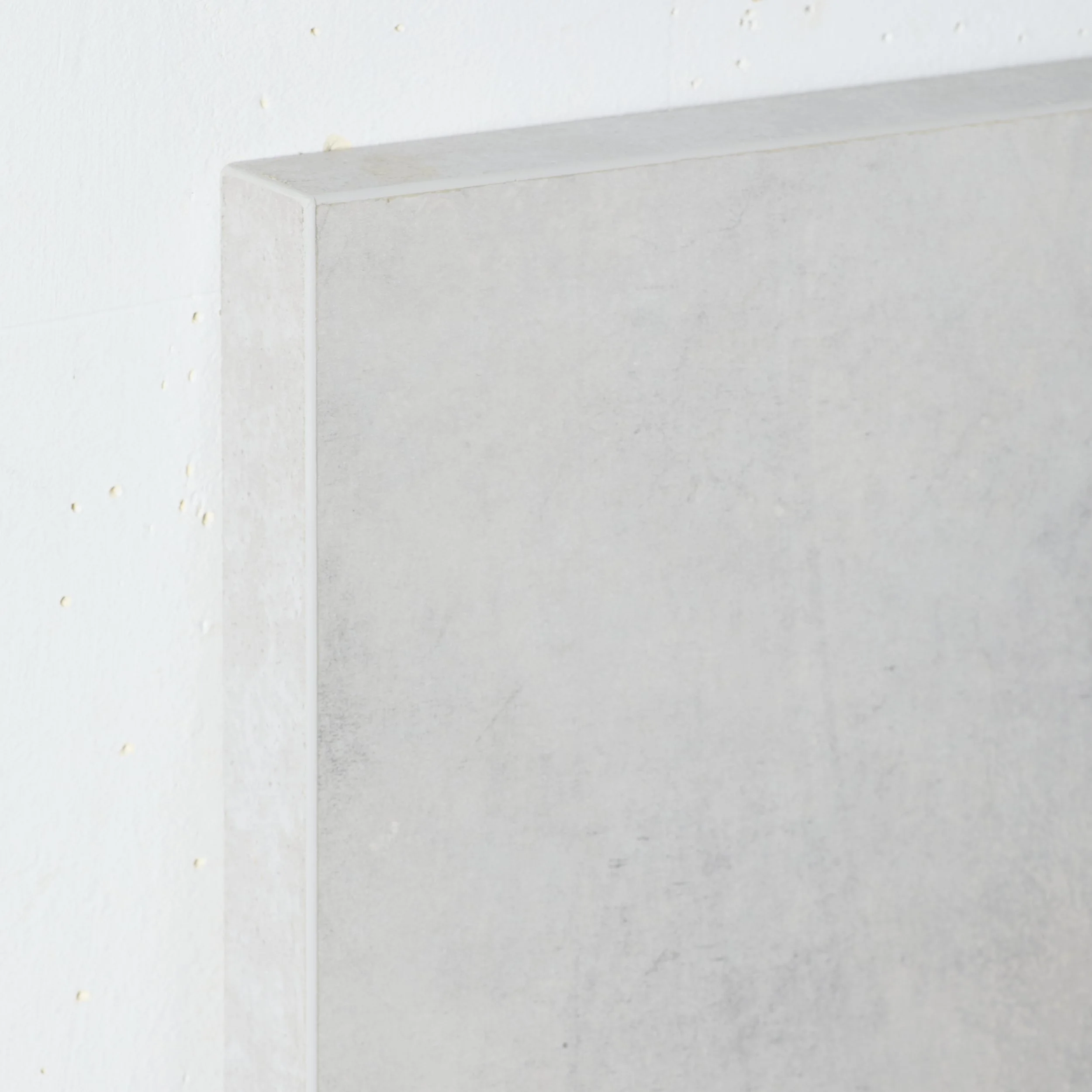 C021_37x48 corner.jpg