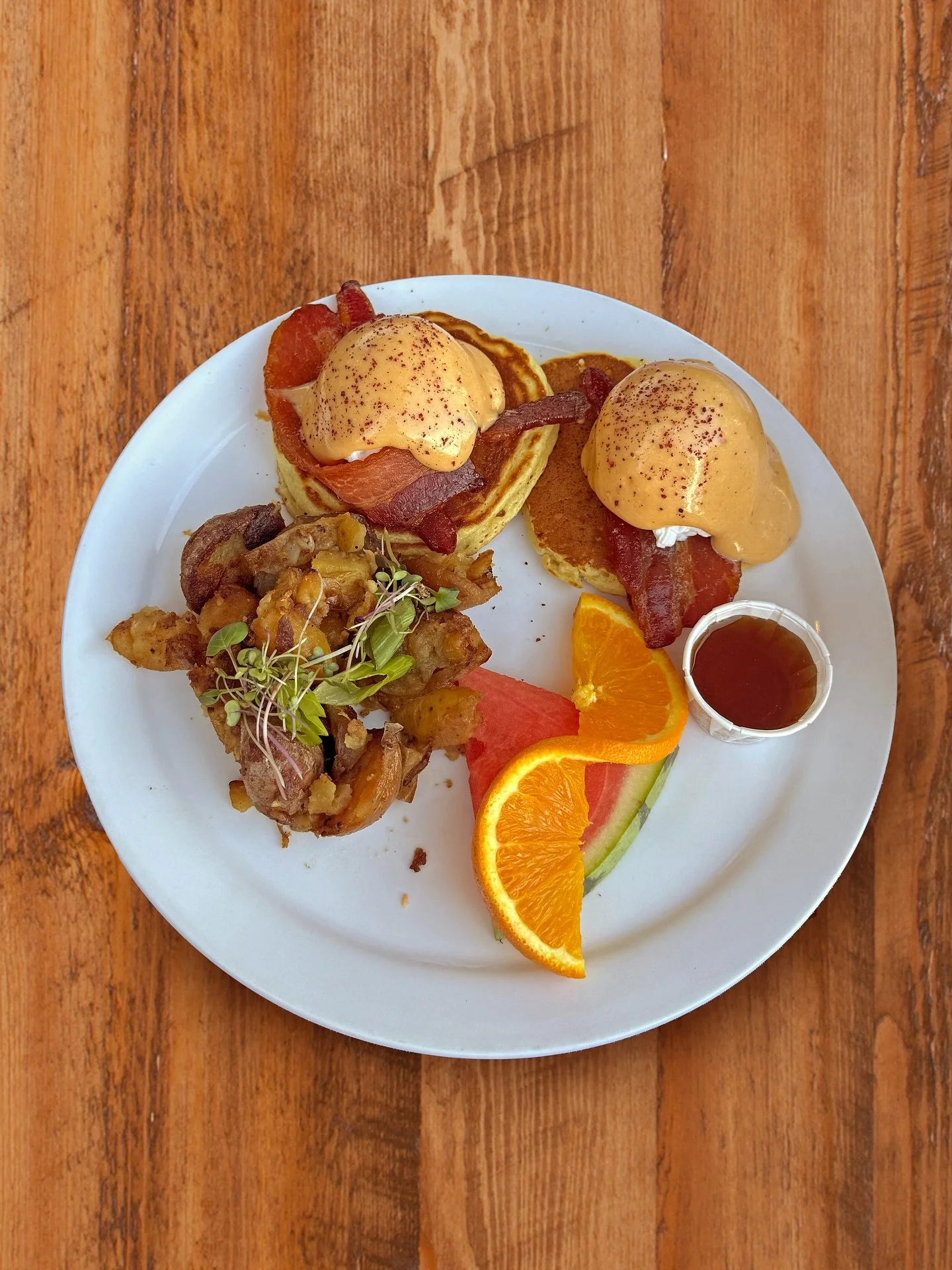 A recent review from Sahar on Google that we had to share! ⭐️⭐️⭐️⭐️⭐️

&ldquo;OMG if there is one place you have to stop at while at Comox, it is THIS PLACE! Food? EXCELLENT! Staff? HAPPIEST PEOPLE ON EARTH! Atmosphere? LIKE YOU&rsquo;RE HOME AWAY FR