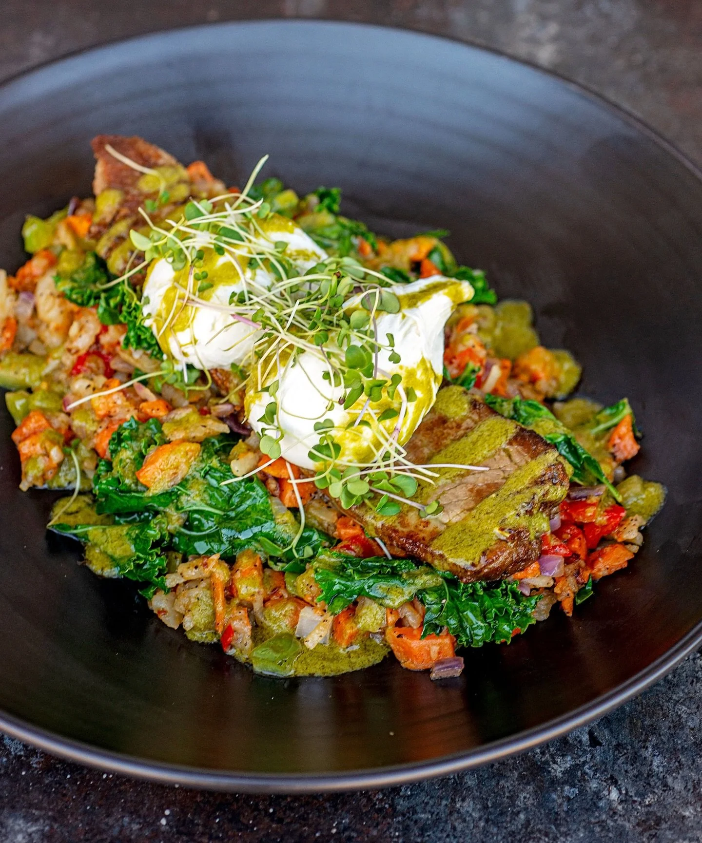 Friday = adding brisket to your Tidal Bowl 🔥

Loaded with house-made pan-fried potatoes, kale, saut&eacute;ed veg, two medium poached eggs, micro greens, salsa verde - and add house smoked brisket.

See you sooooon! 👋

📸 @danikasea 

.
.
.
.
#Tida