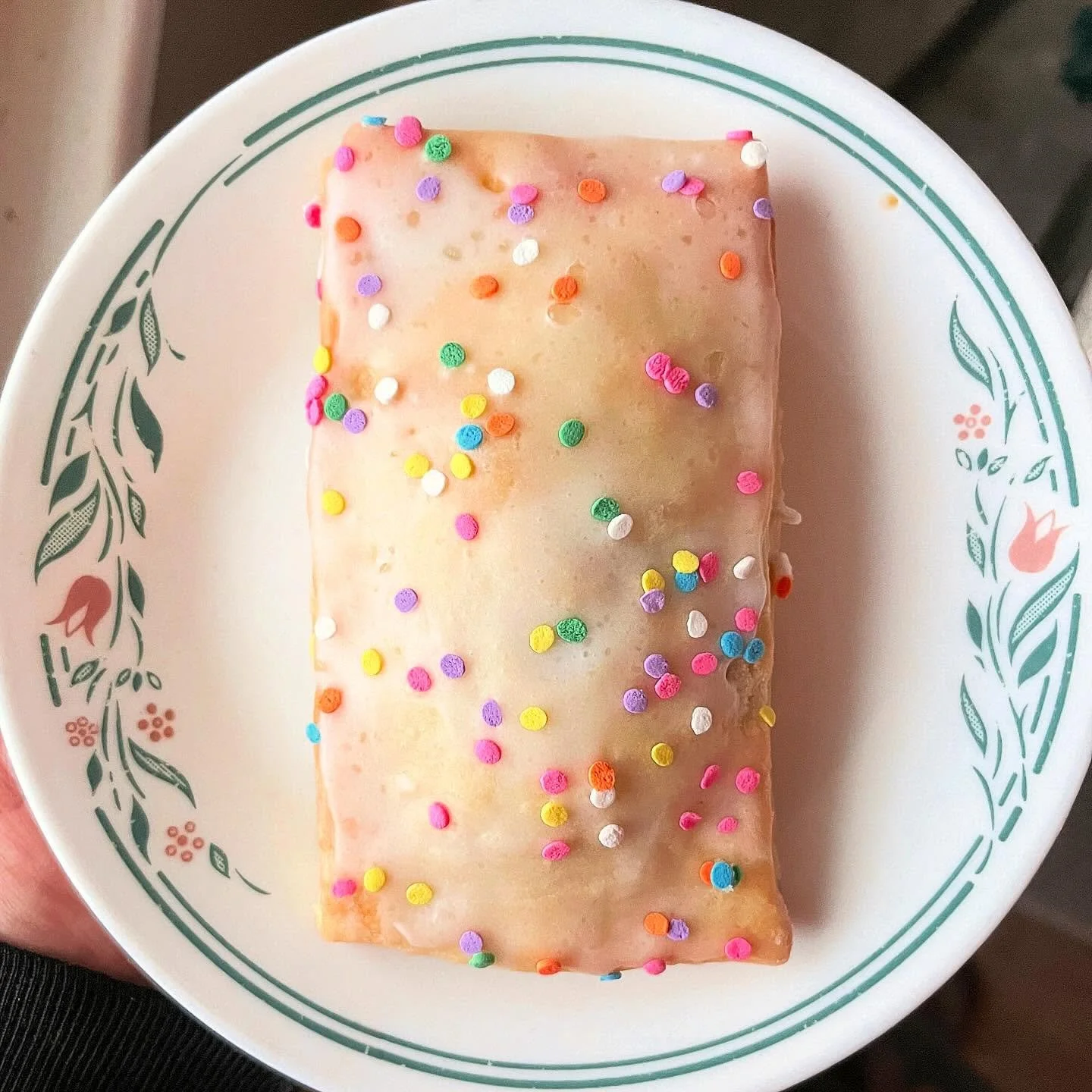 Good morning.
Brighten your dreary day at Ugly Duck Coffee with a Vegan Carrot Cake Pop Tart! 
You&rsquo;ll be alright
.
.
.
.
.
#breakfastpastries #microbakery #vegan #veganbaking #shoplocal