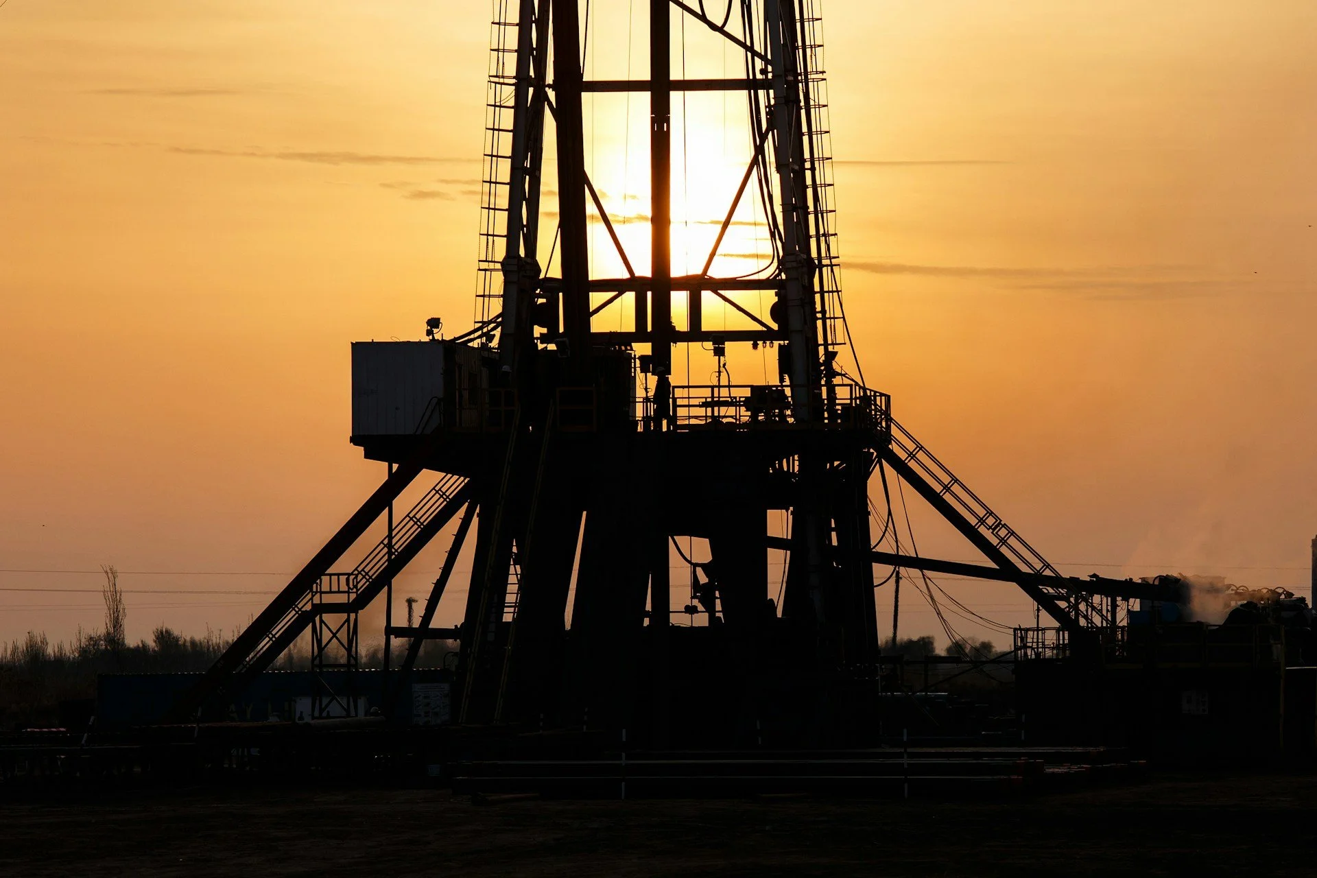 Oil Prices, Interest Rates Rise and Next Week's Calendar
