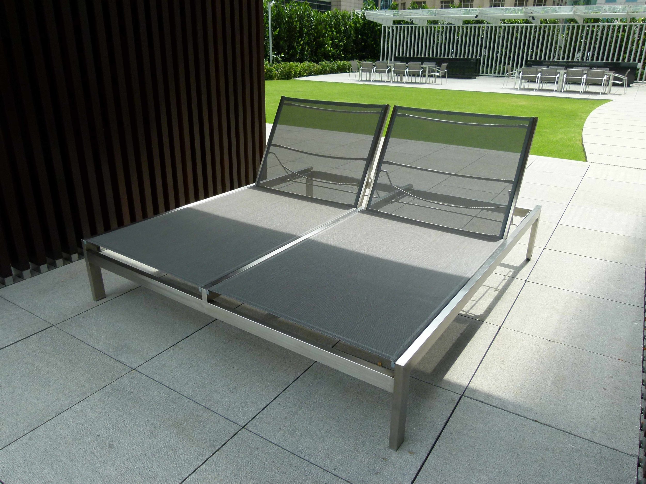 Double sun lounger in satin finished stainless steel & Batyline.jpg