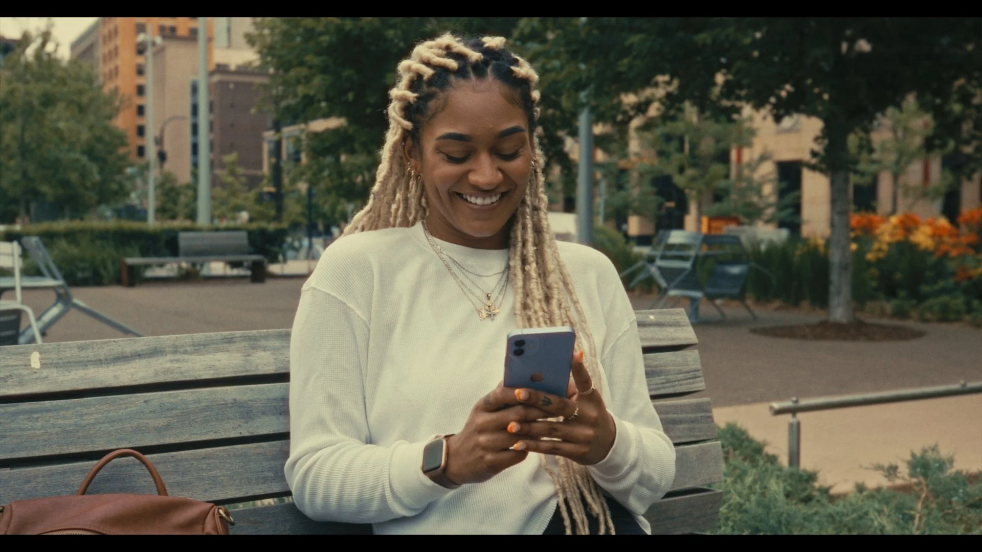 TMOBILE_STILLS__1.17.2.jpg