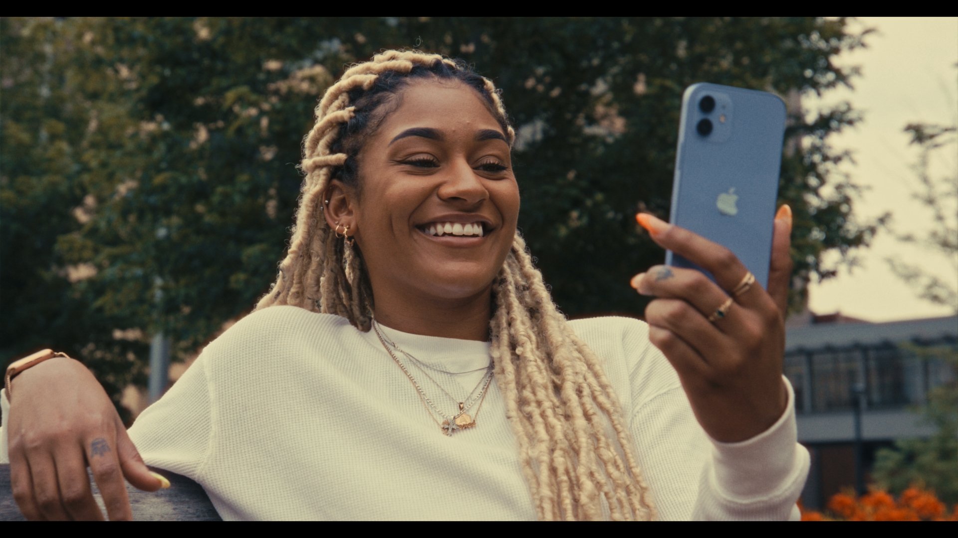 TMOBILE_STILLS__1.18.2.jpg
