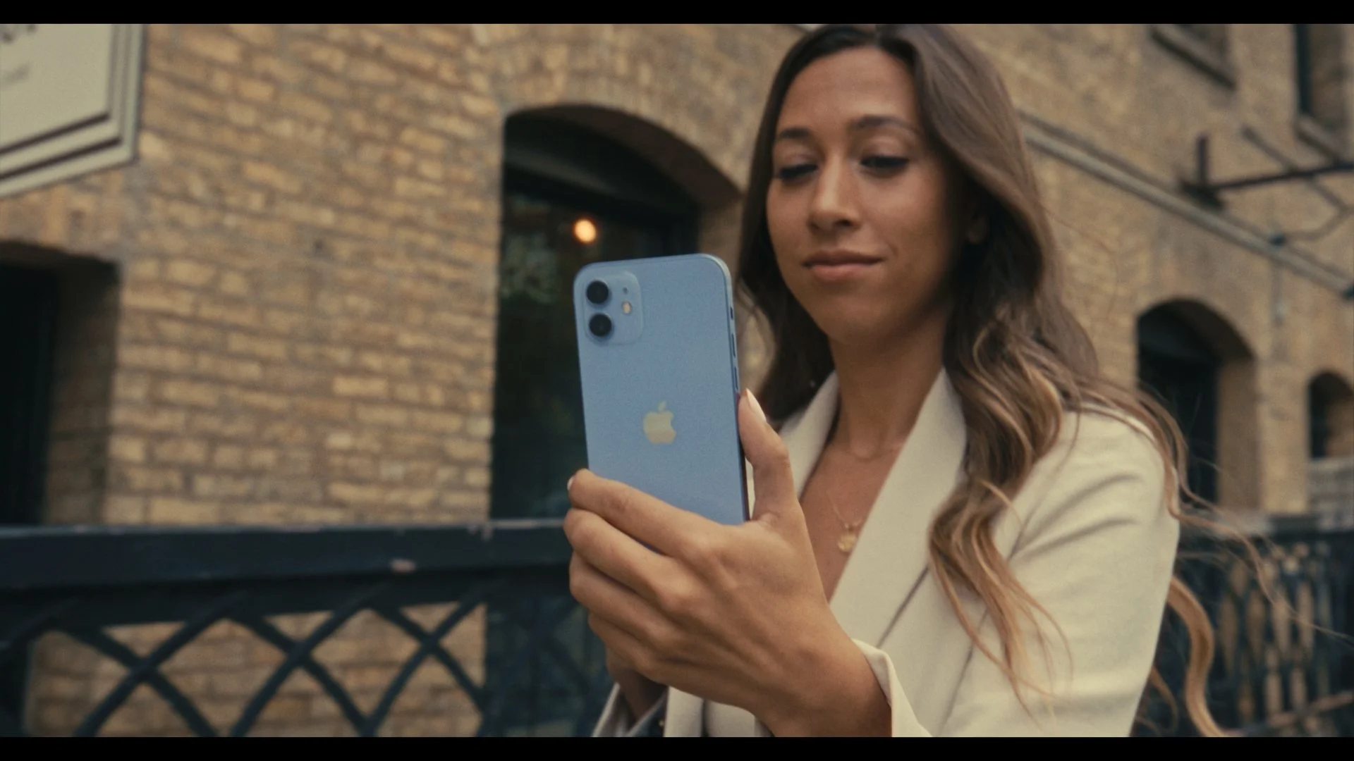 TMOBILE_STILLS__1.8.1.jpg
