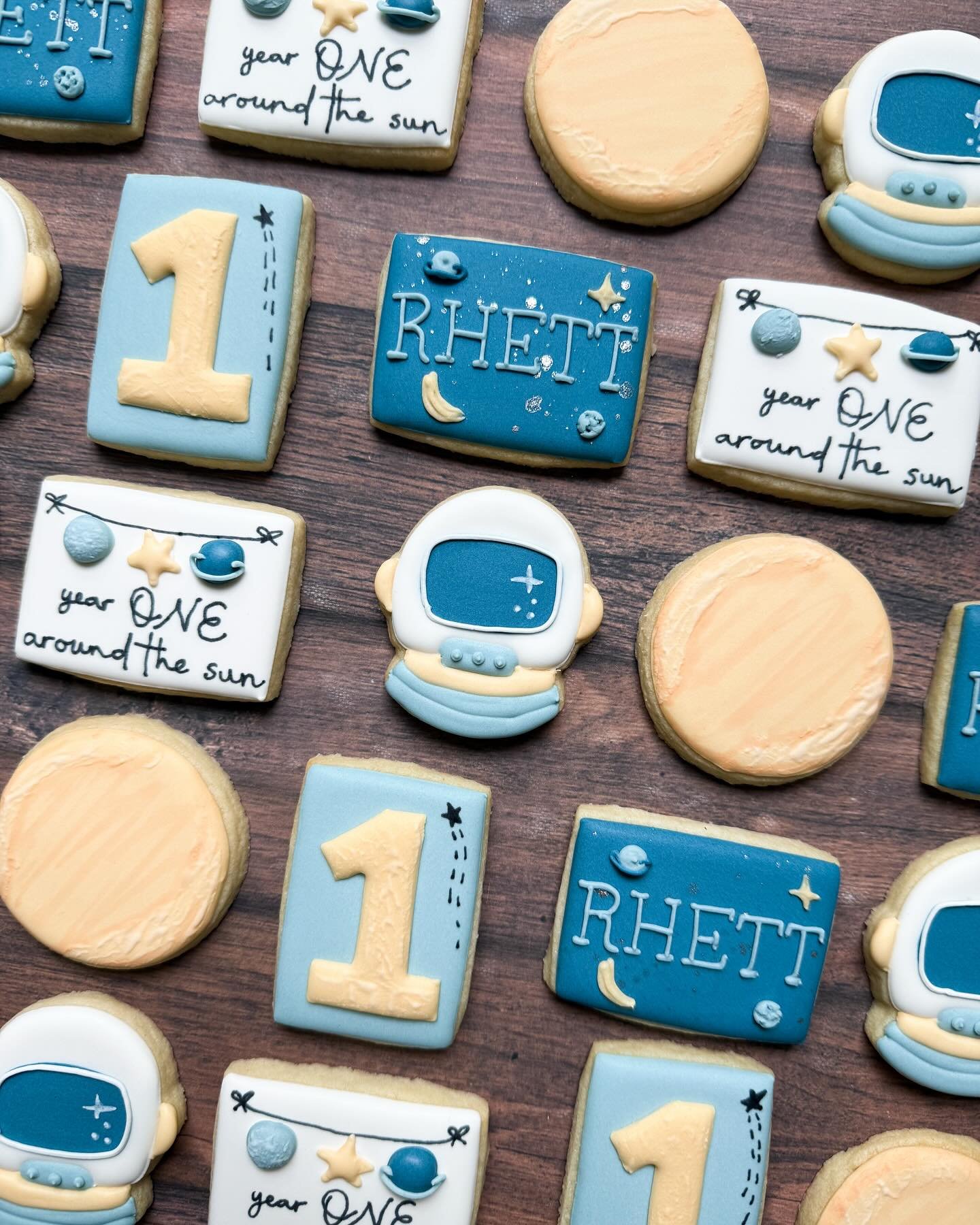 🚀🪐🌕 HOW CUTE is this mini cookie set??!