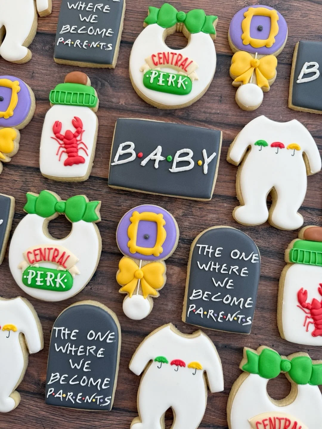 This was a fun set to create. I&rsquo;m surprised I&rsquo;ve never created a Friends set before! 

#chesterfieldva #midlothianva #richmondva