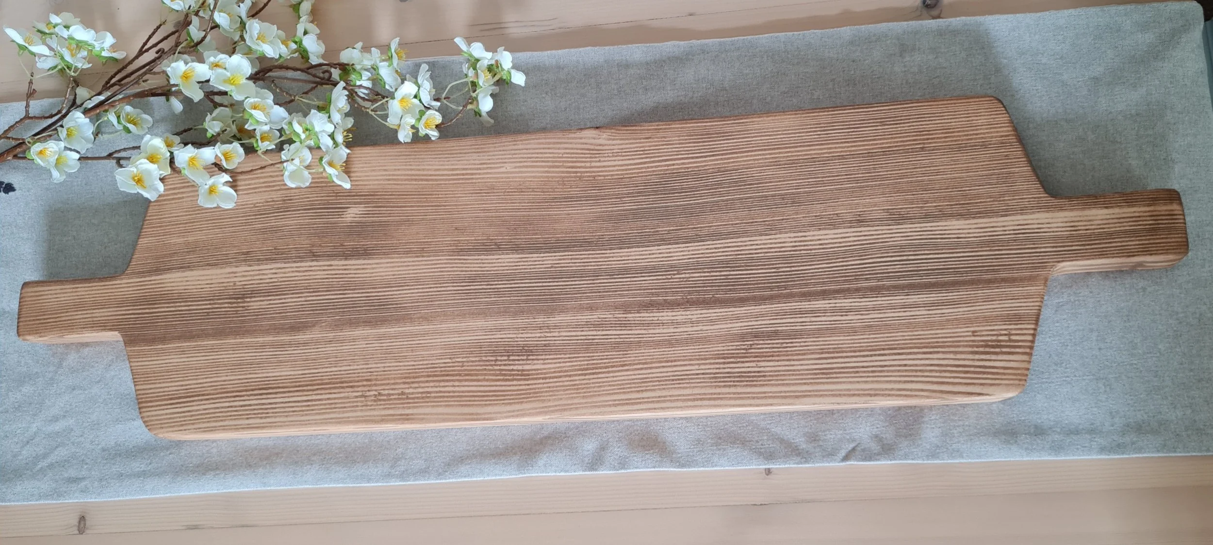 processed_90cm wooden platter acacia.jpg