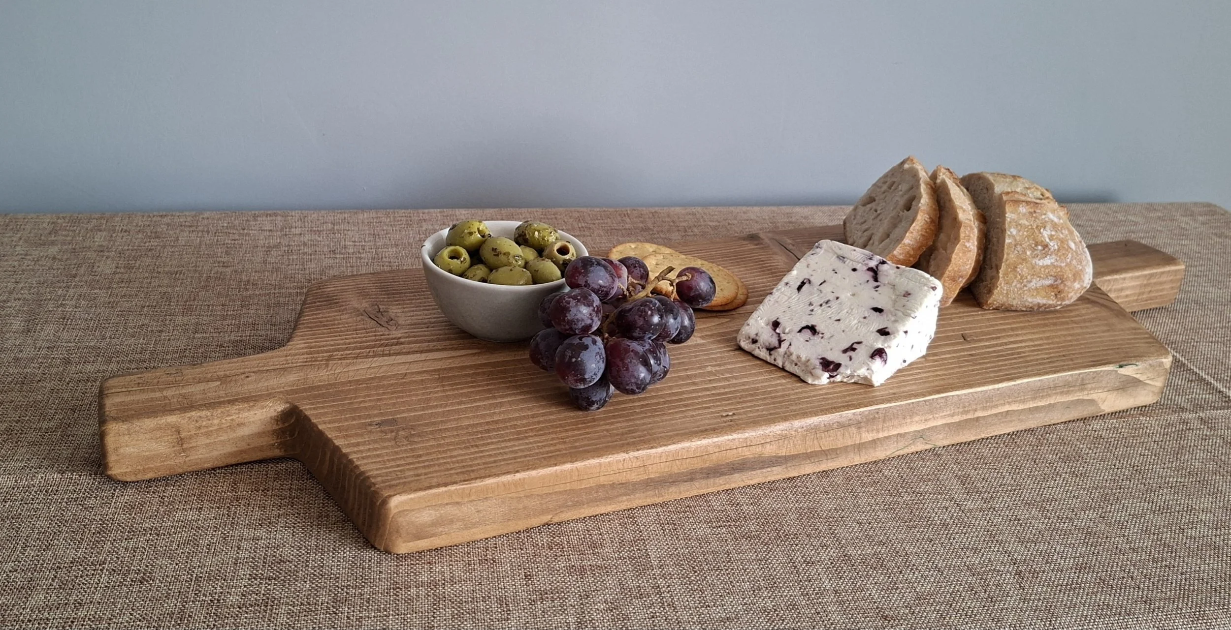 processed_Wooden platter 50cm acacia 2.jpg