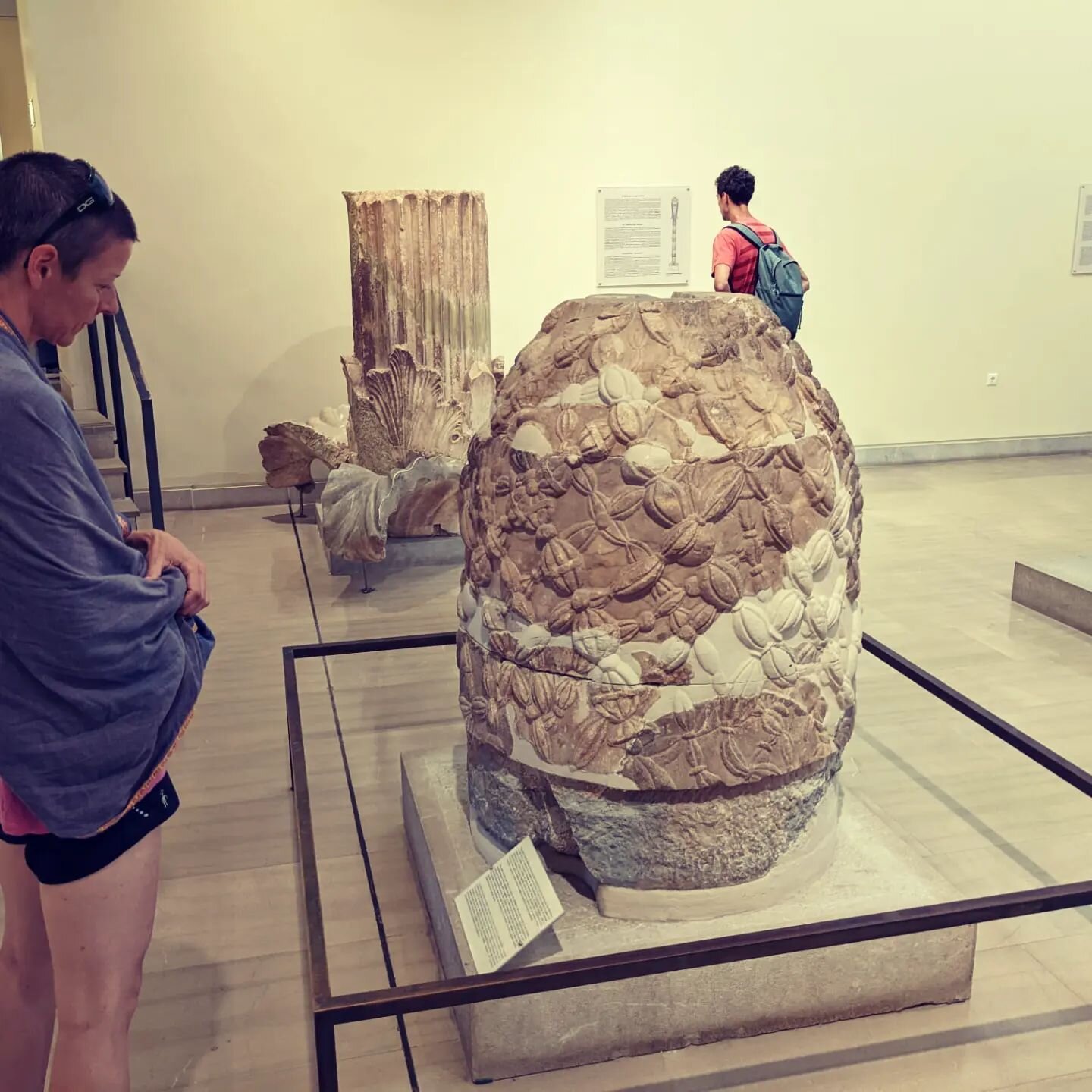 #navelgazing #holidays
A day trip to #delphi, home of the famous oracle. This is the #omphalos or belly button of the world. The patterning is quite something 😊