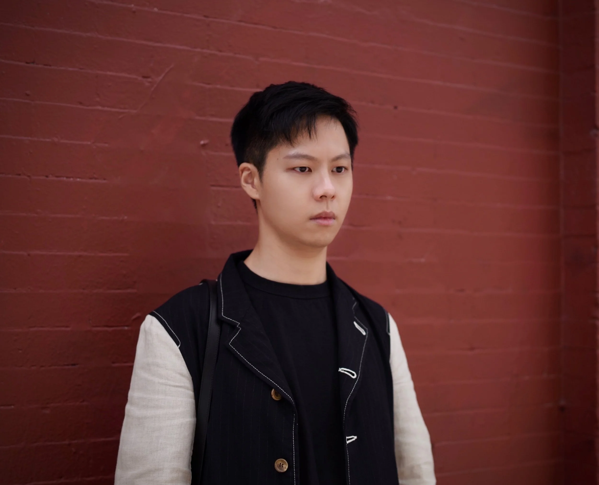 Han Chen performs 'White on Black' for Ligeti 100 Concert