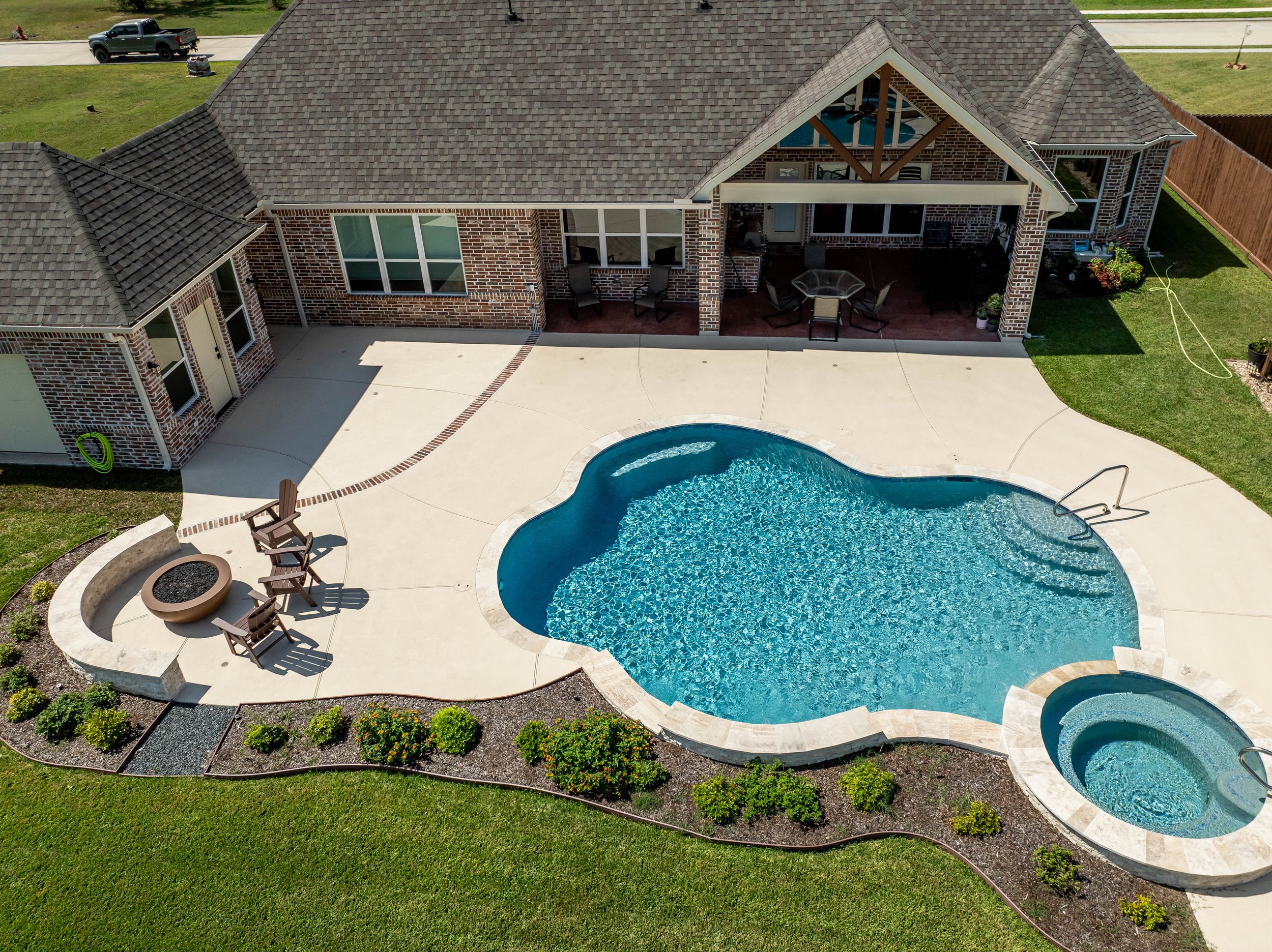 CoastalParadisePools-19.jpg
