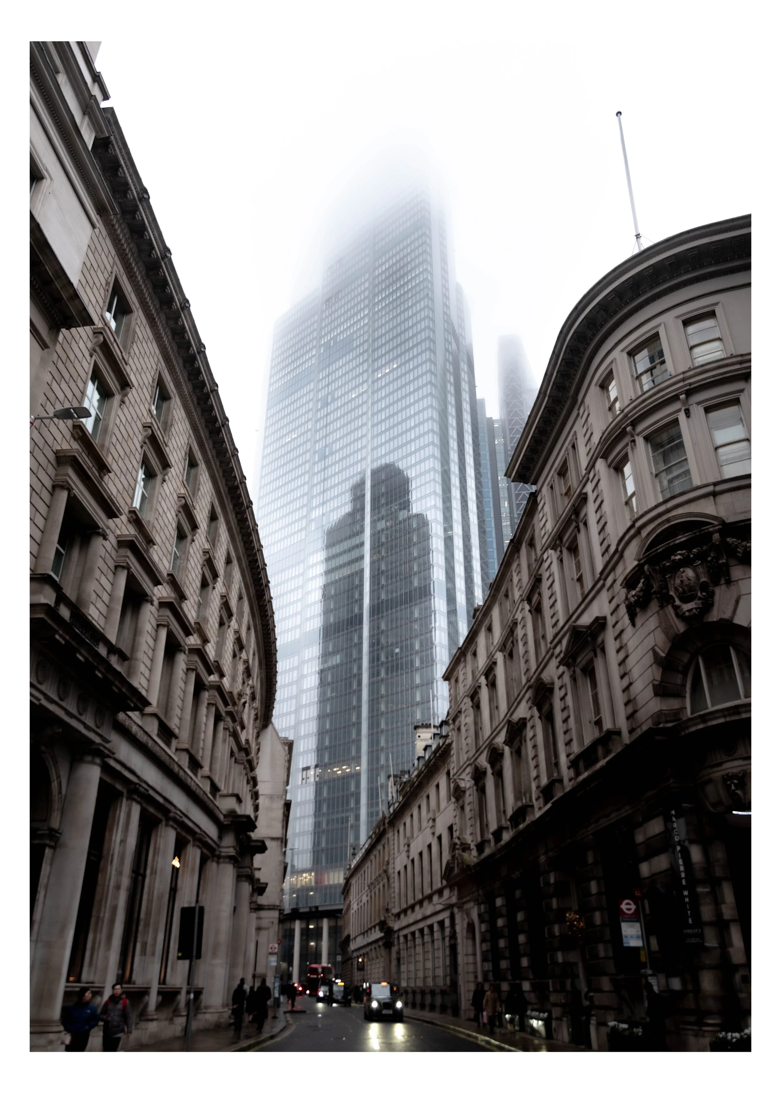 CITY ESCAPIN
