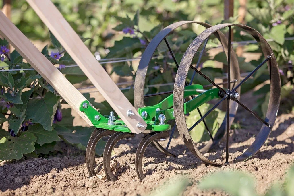 Shop Hoss Tools  Thiessen Tillage Equipment
