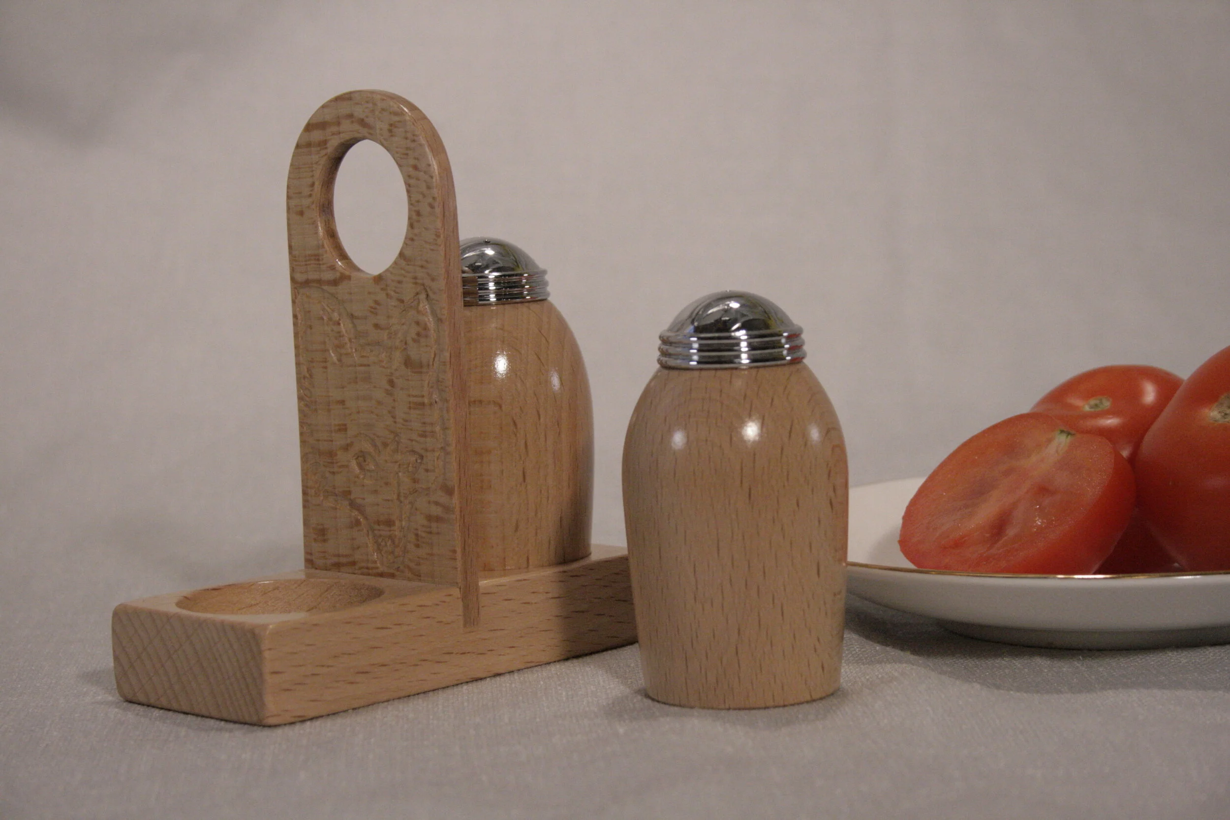 Cruet Set cw stand Beech and tomatoes 2.JPG