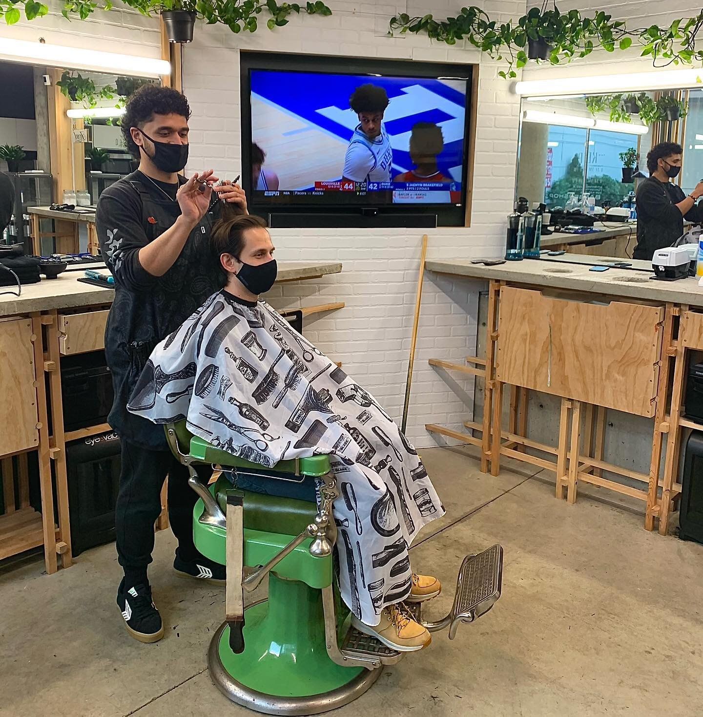 Come see @thedavefade Tuesday, Thursday &amp; Saturday. Click the link in the bio to book.