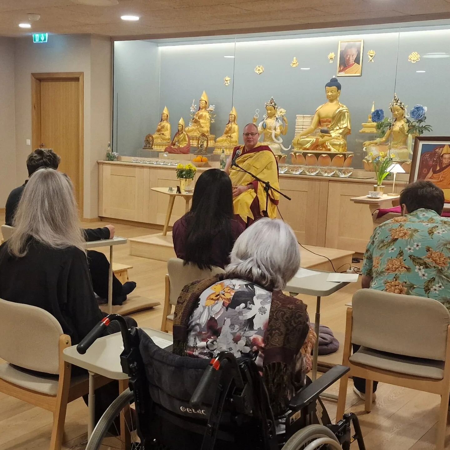 Monday drop-in class 18:00-19:30 - in English
Modern Buddhism 

Booking:
https://www.meditasjonioslo.no/gp-monday

A course where we will discover the main topics of Buddhist thought and practise and learn how to use these in our busy daily lives to 