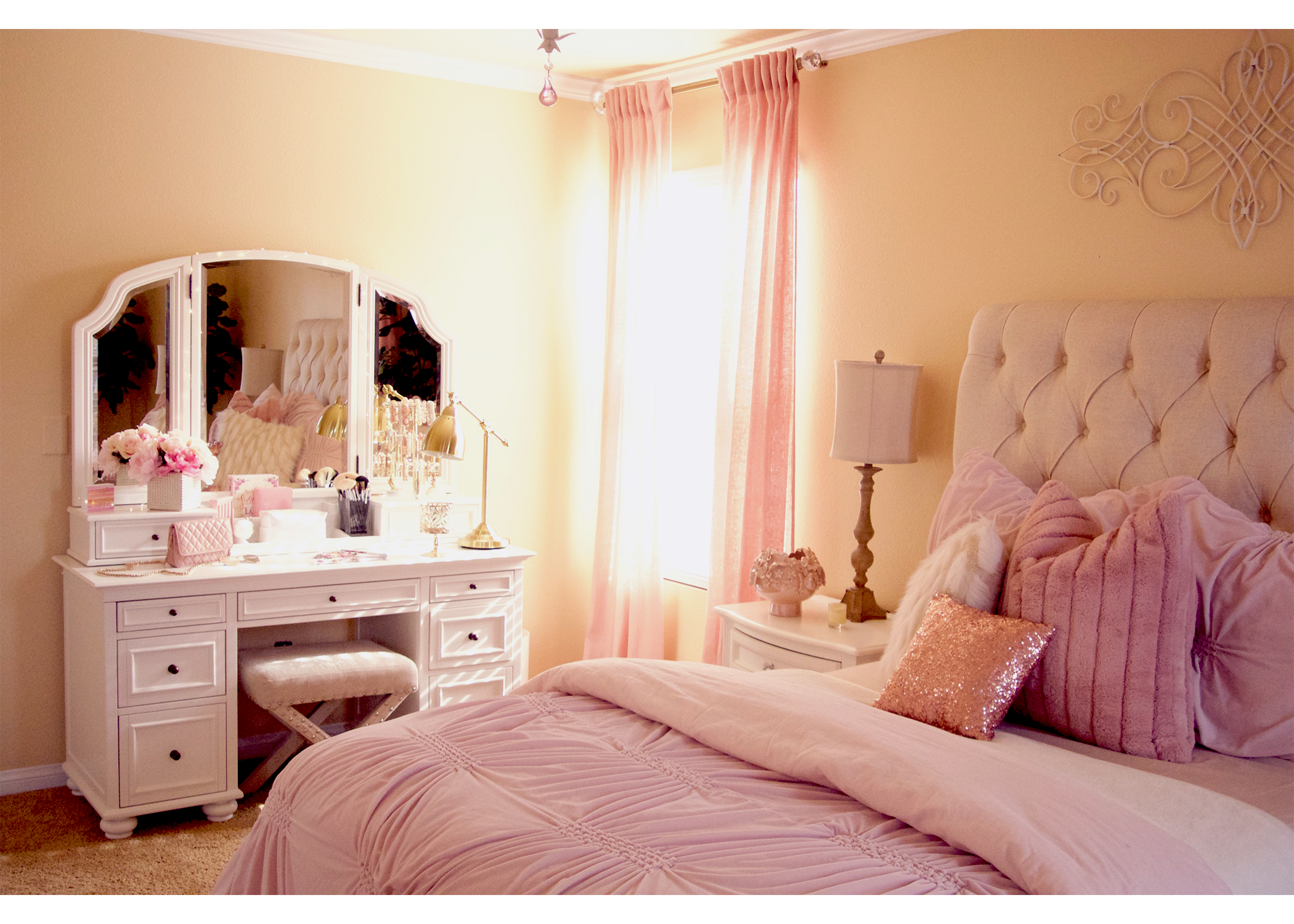 Emily's Bedroom.png
