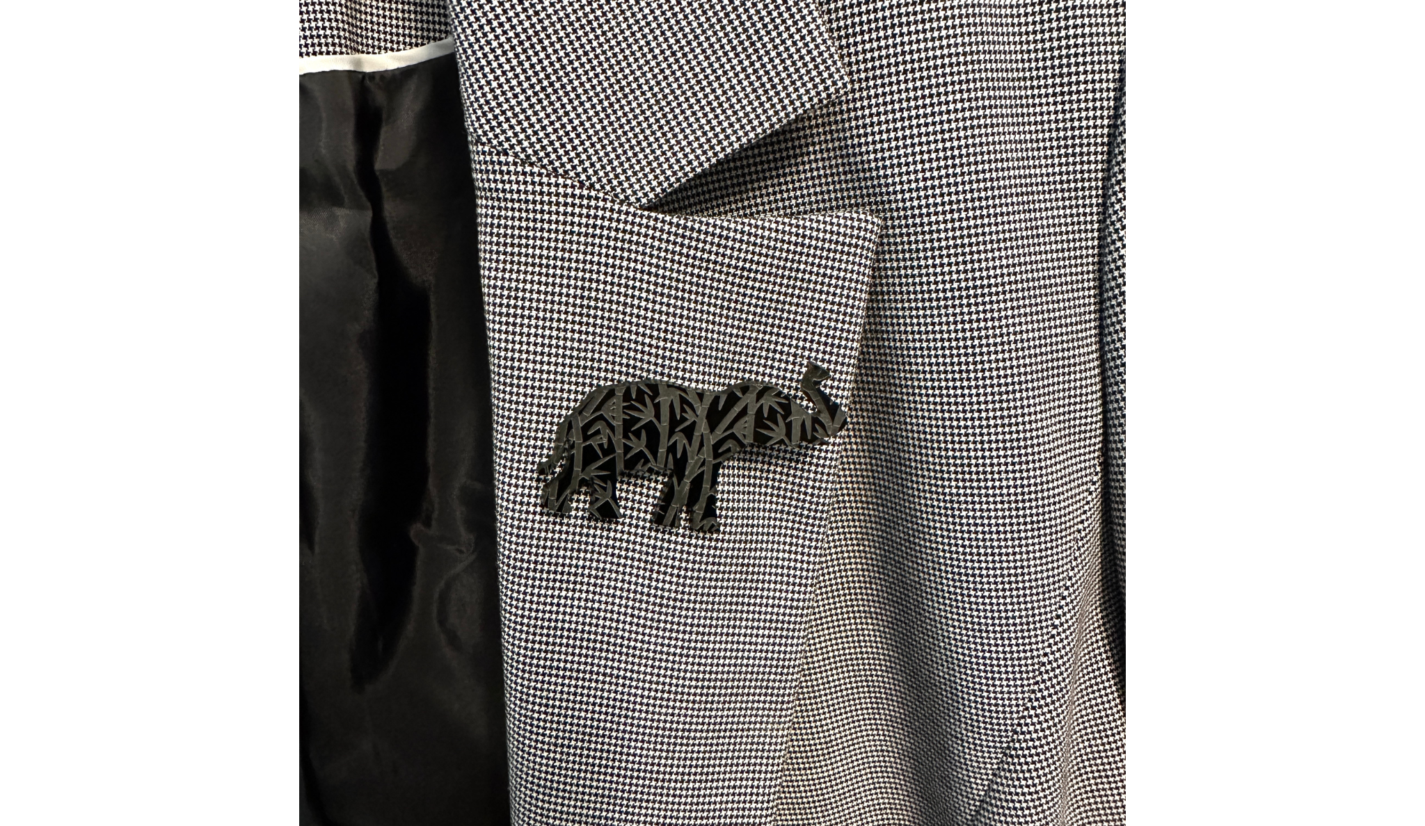 Elephant Lapel.png