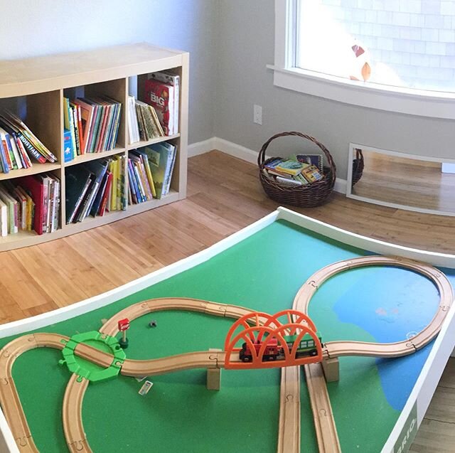 Trains &amp; books are a big YES! #playroom #kidbooks #train #bloom #grow #babylove  #homedaycare #oaklandbaby #berkeleybaby #playhouse #bayareakids #childcare #kidsplay #rie #reggio #backyard #creativekids #happykids #bayareababy #berkeleyparents #o