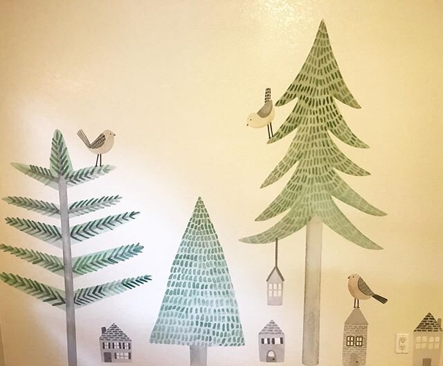 We added trees and birds to one of our playrooms, isn&rsquo;t it so lovely! Thanks @shopmejmej 🌲🌲🌲 #kidsroom #wallart #walldecals #grow  #homedaycare #oaklandbaby #berkeleybaby #playhouse #bayareakids #childcare #kidsplay #rie #reggio #backyard #c