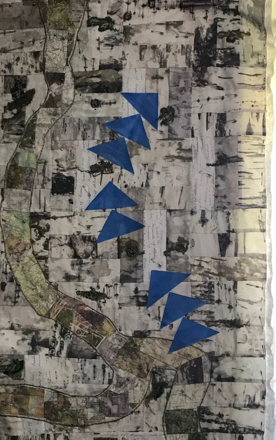 Placing the first triangles.