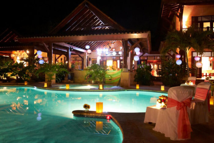 Sunrise-Villa-Decorations-for-a-Wedding-700x467.jpg