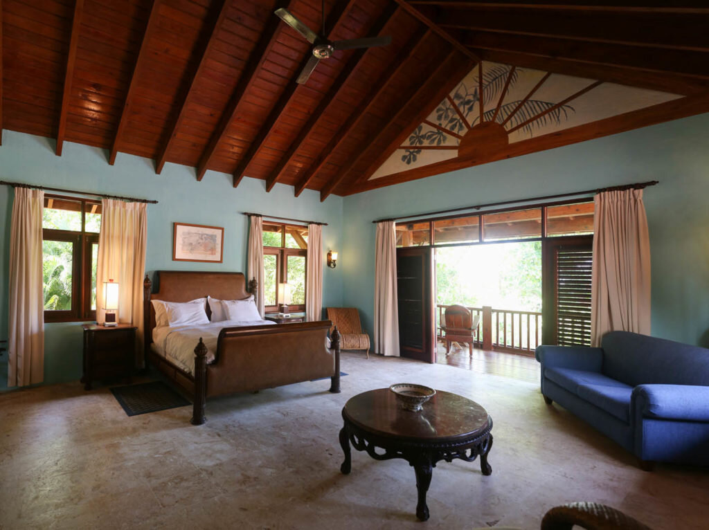 diamonte-bed-002-4-1024x766.jpg