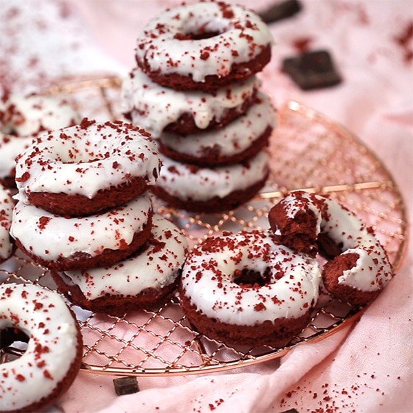 Red-Velvet-donuts-blog.jpg