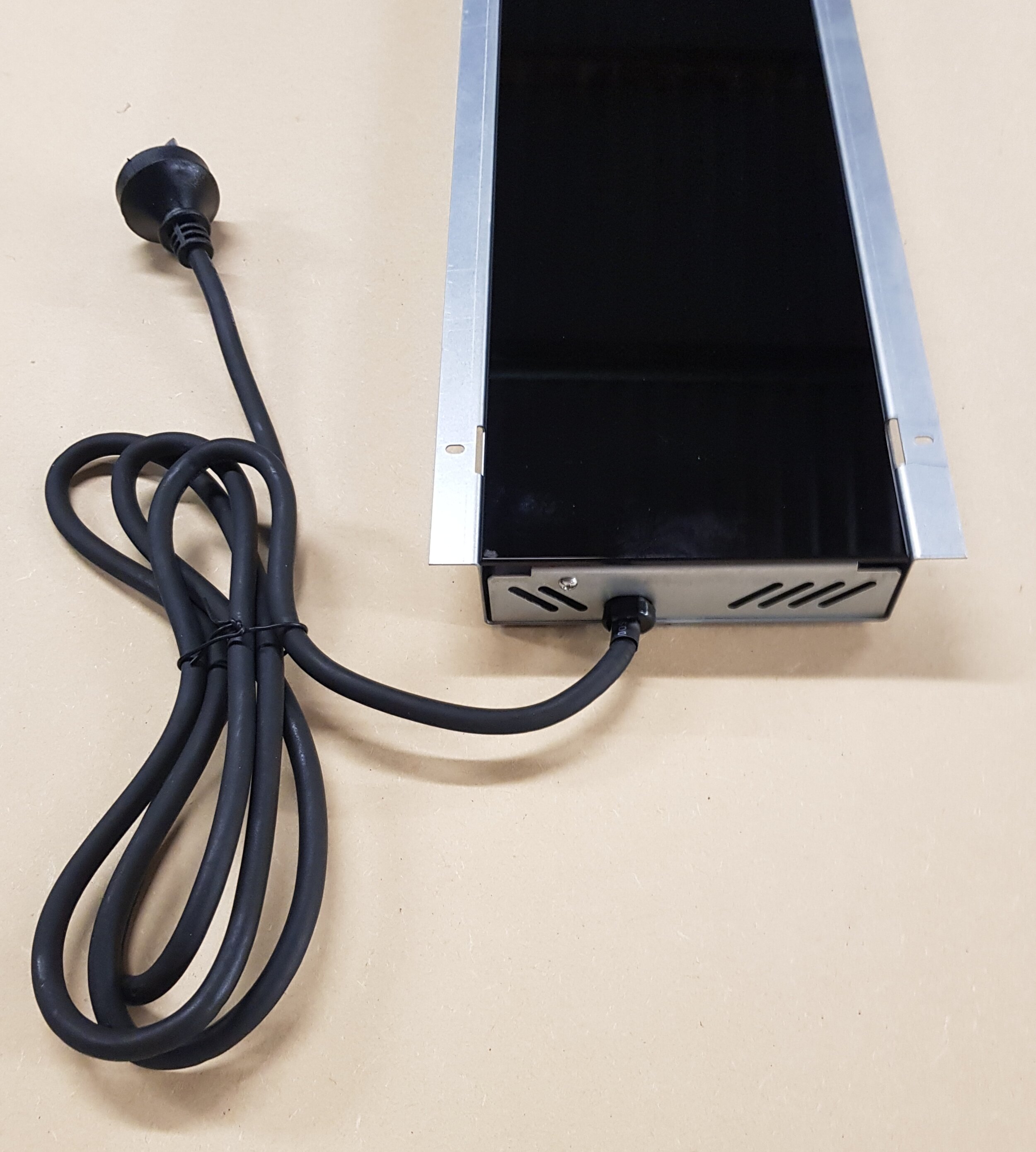 Full Spectrum Infrared Heater for Infrared Sauna Upgrades End View with 3Pin Plug Australian Stock
