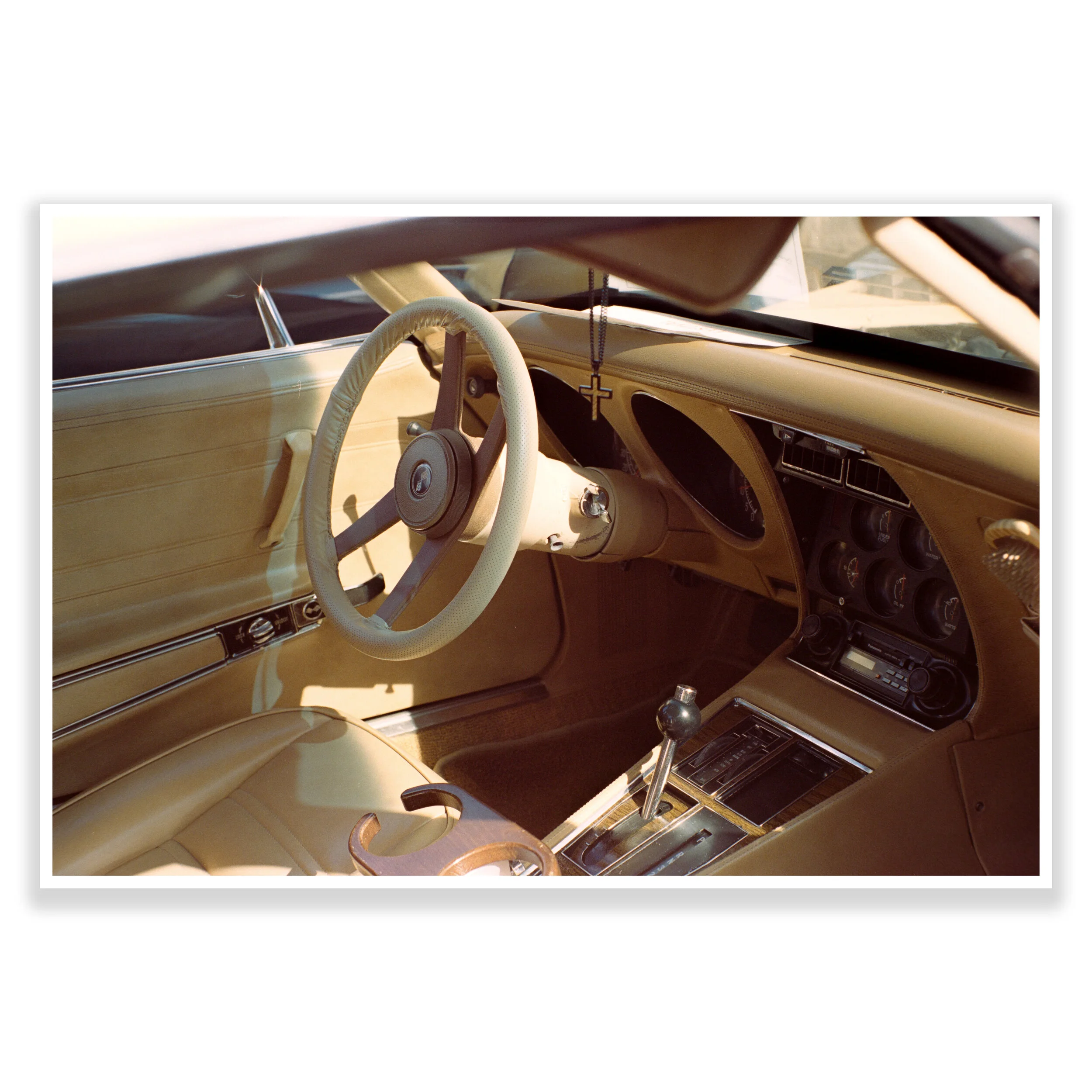 square white sterring wheel.jpg