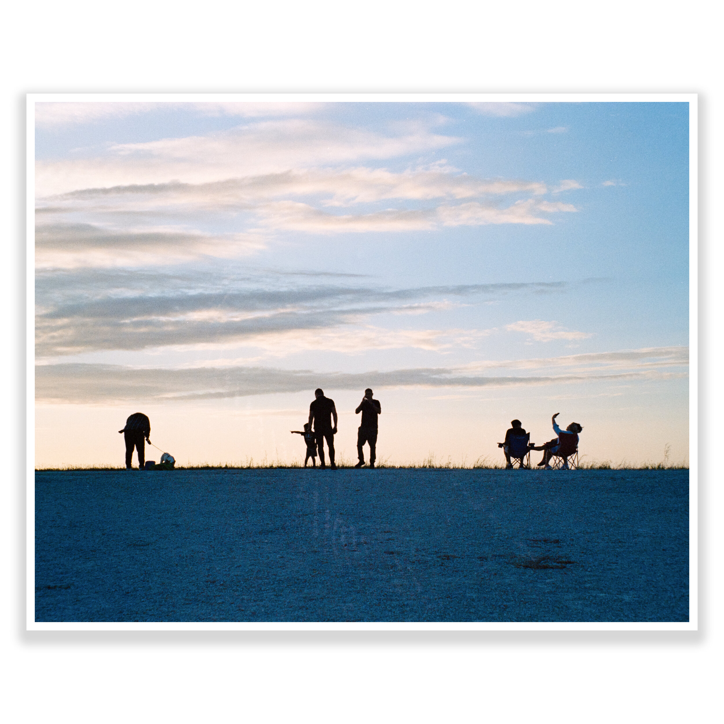 square-people-horizon.jpg